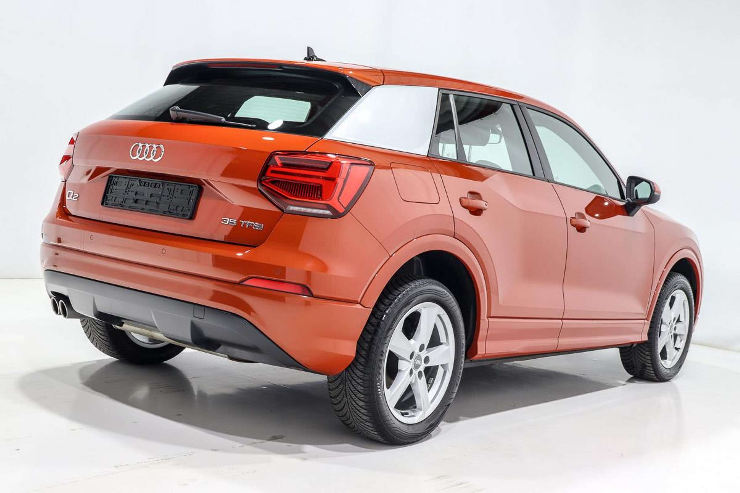 Audi - Q2