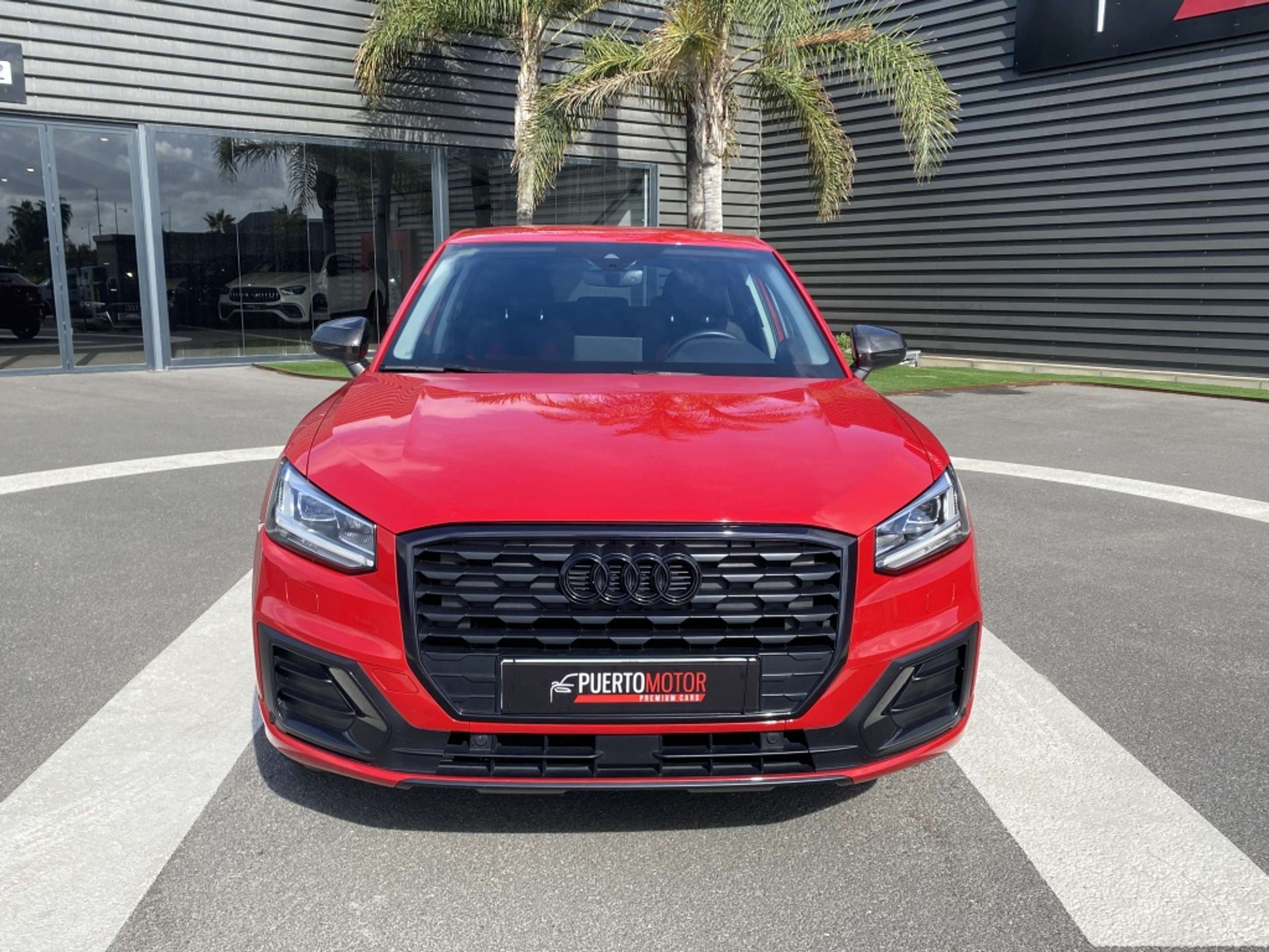 Audi - Q2