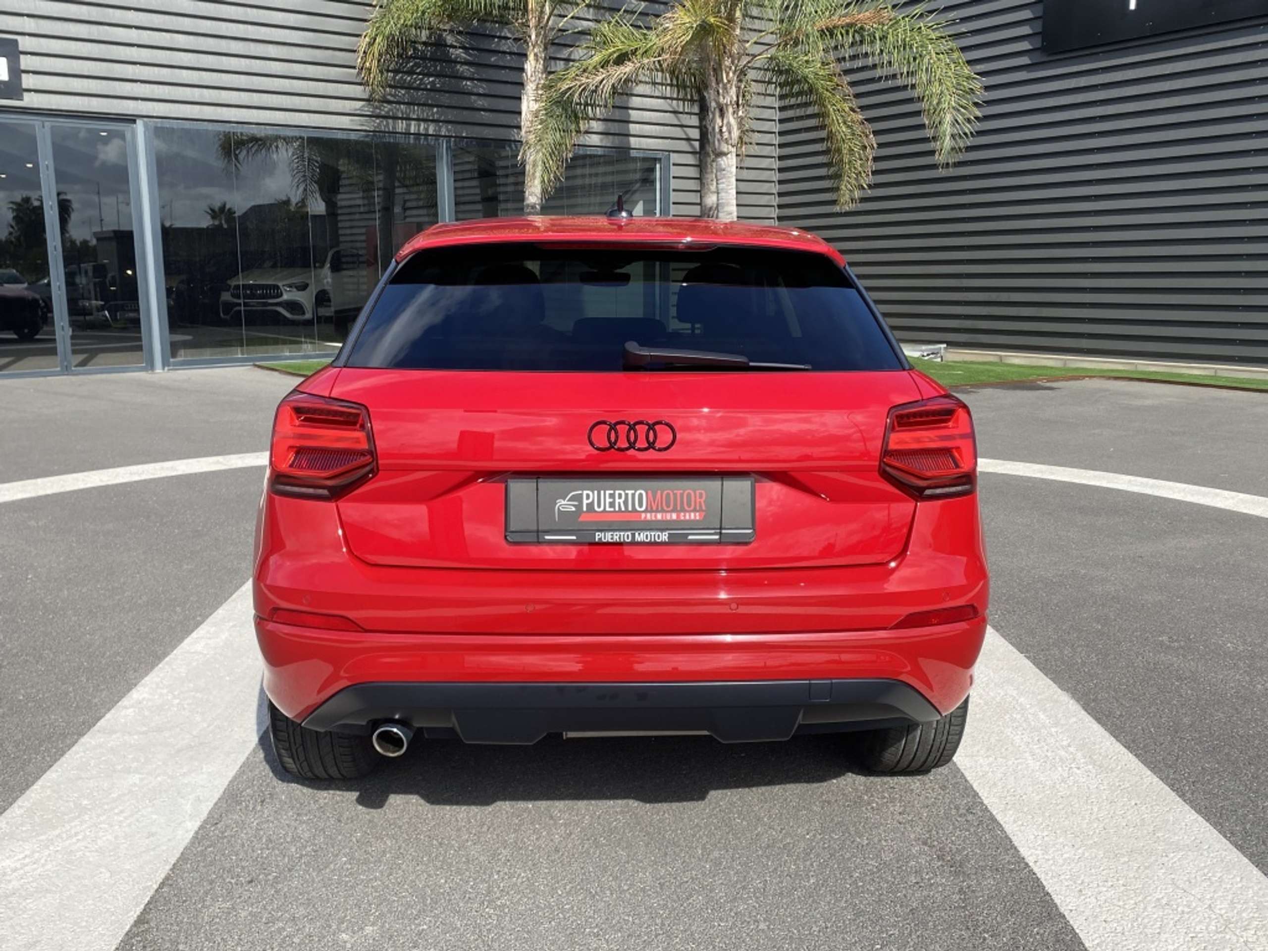 Audi - Q2