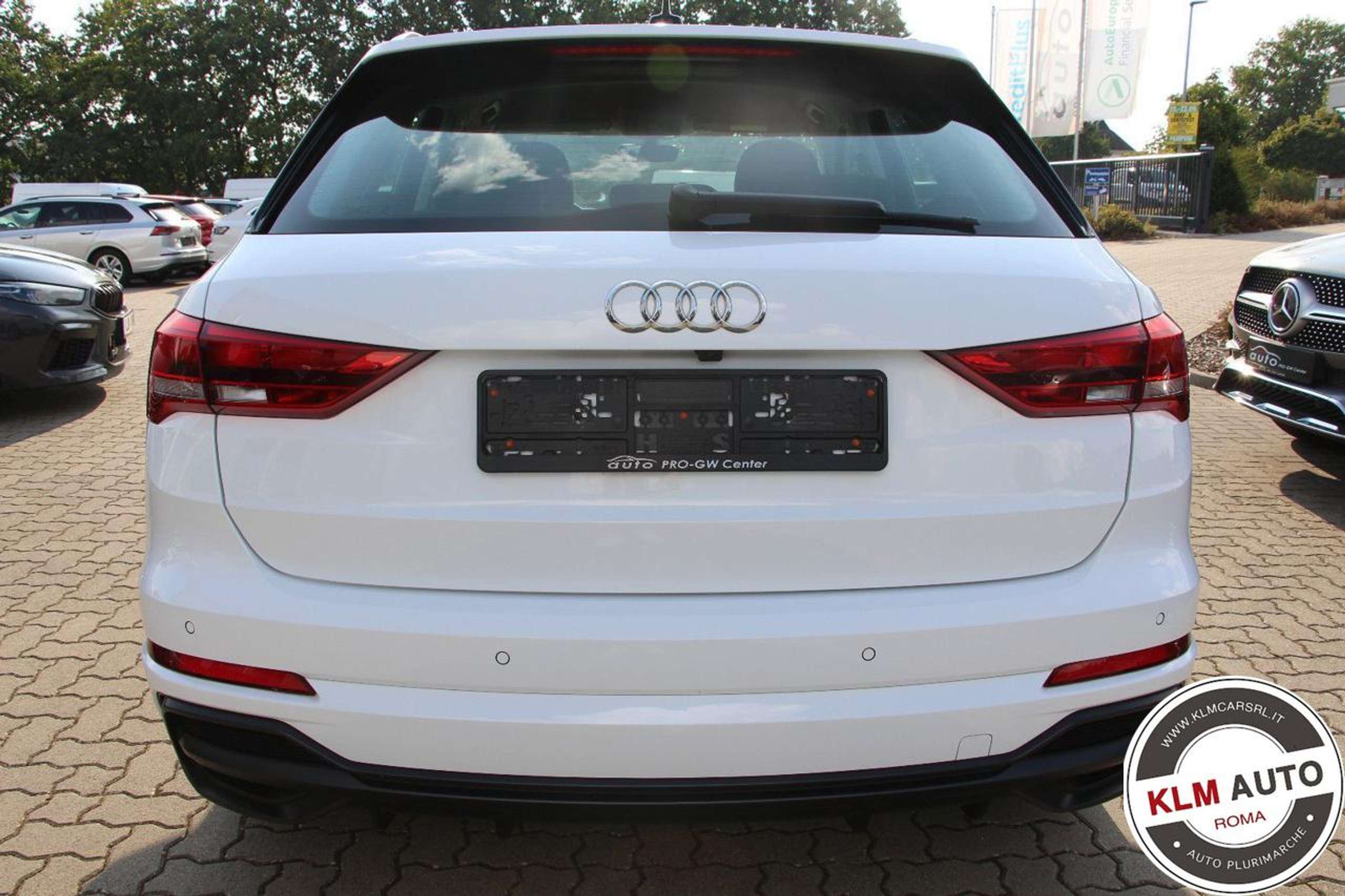 Audi - Q3