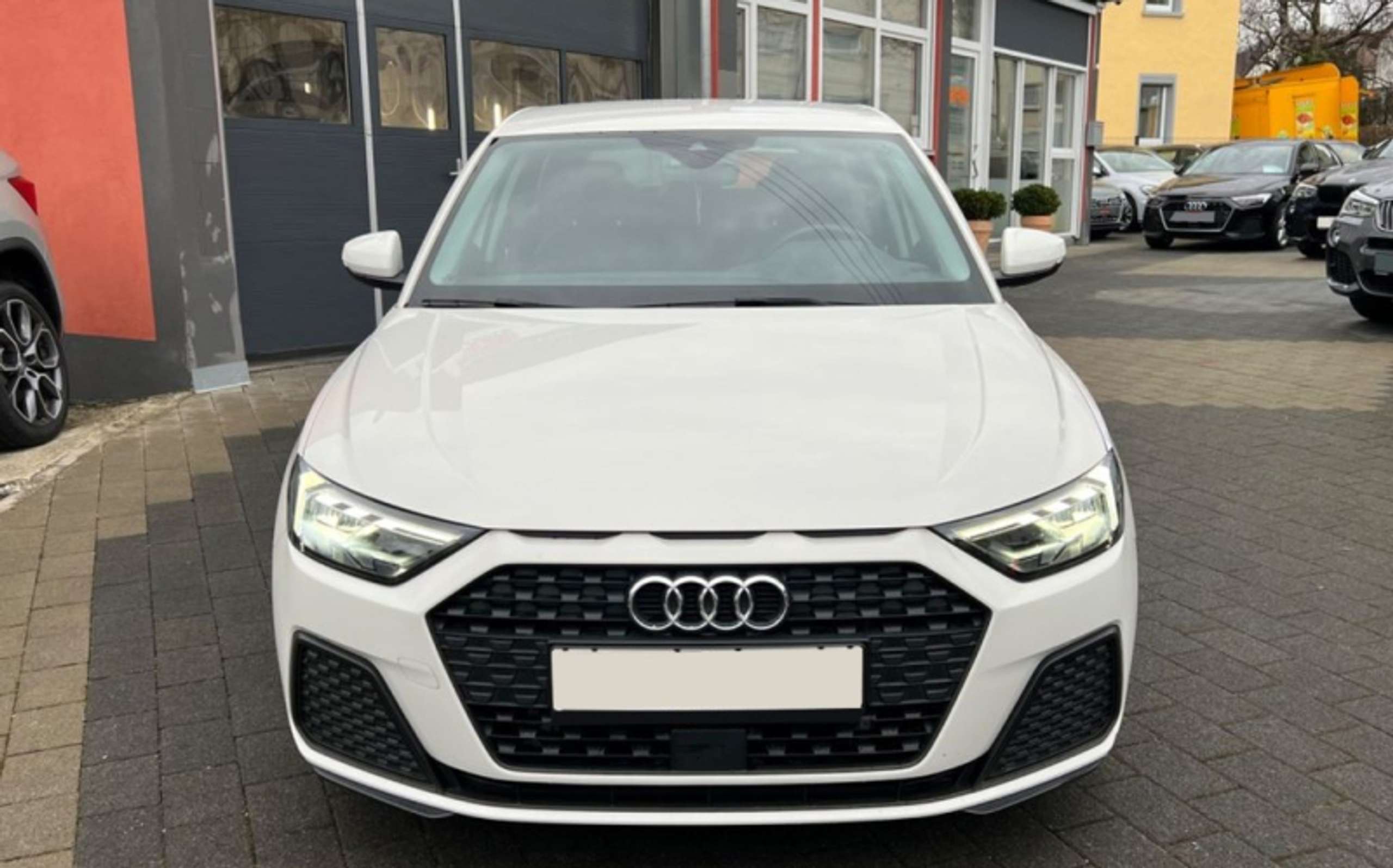 Audi - A1