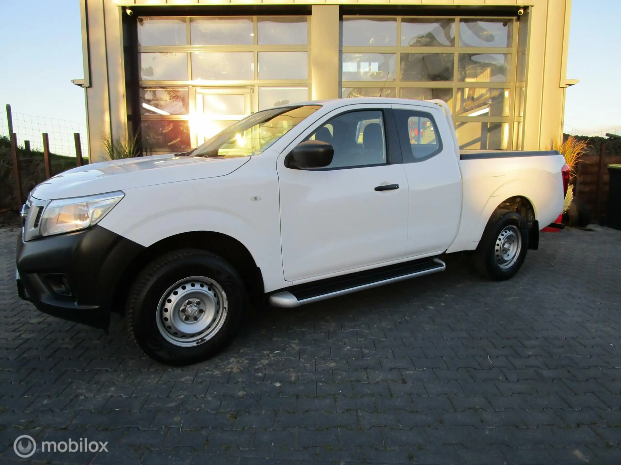 Nissan - Navara