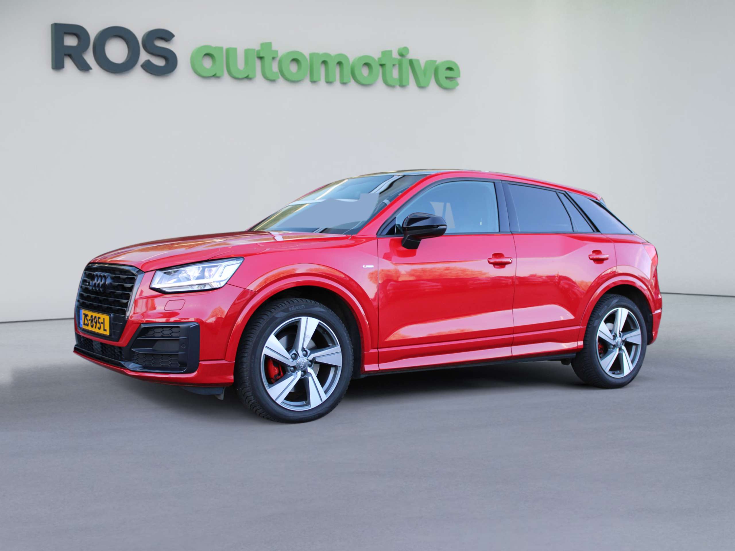 Audi - Q2