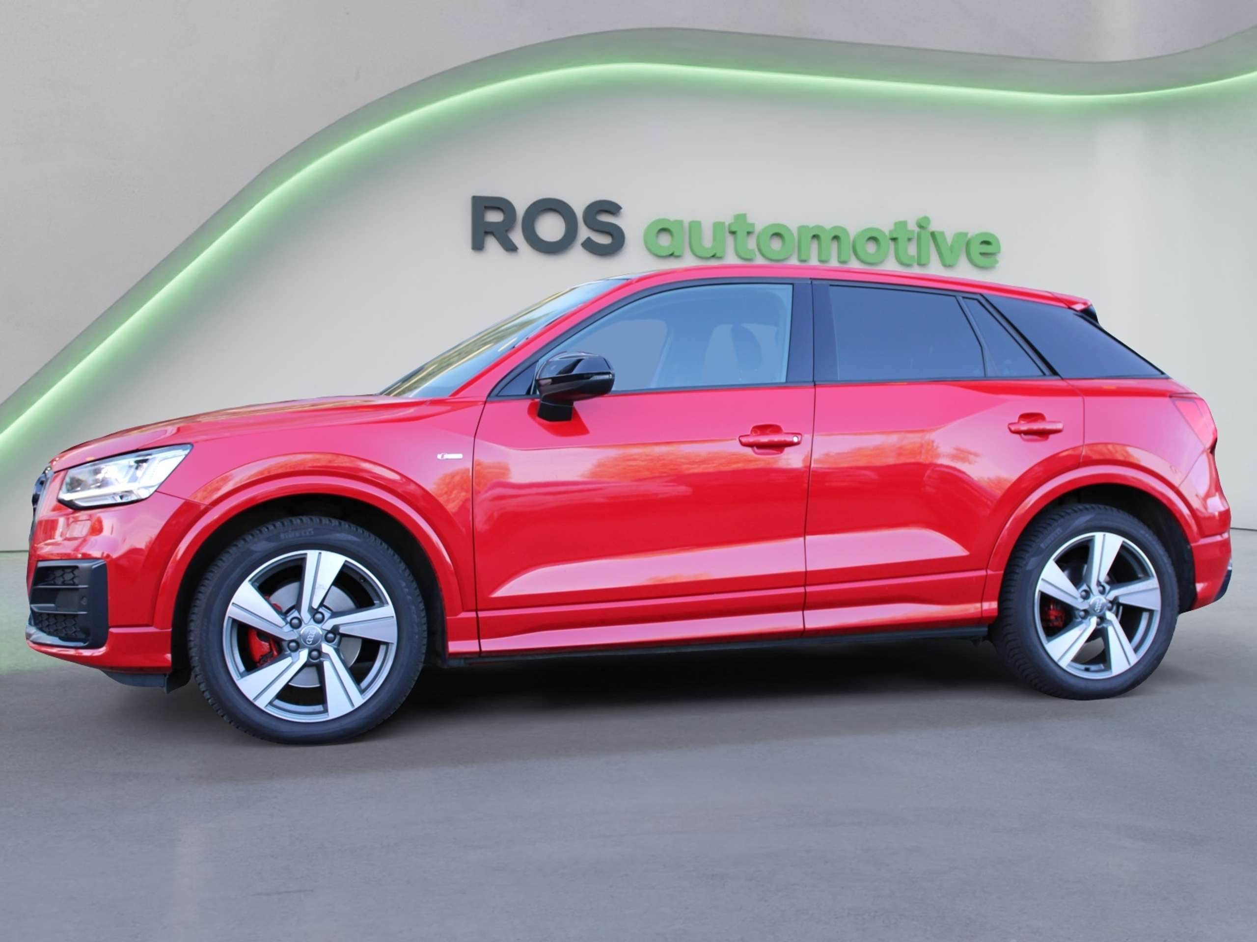 Audi - Q2