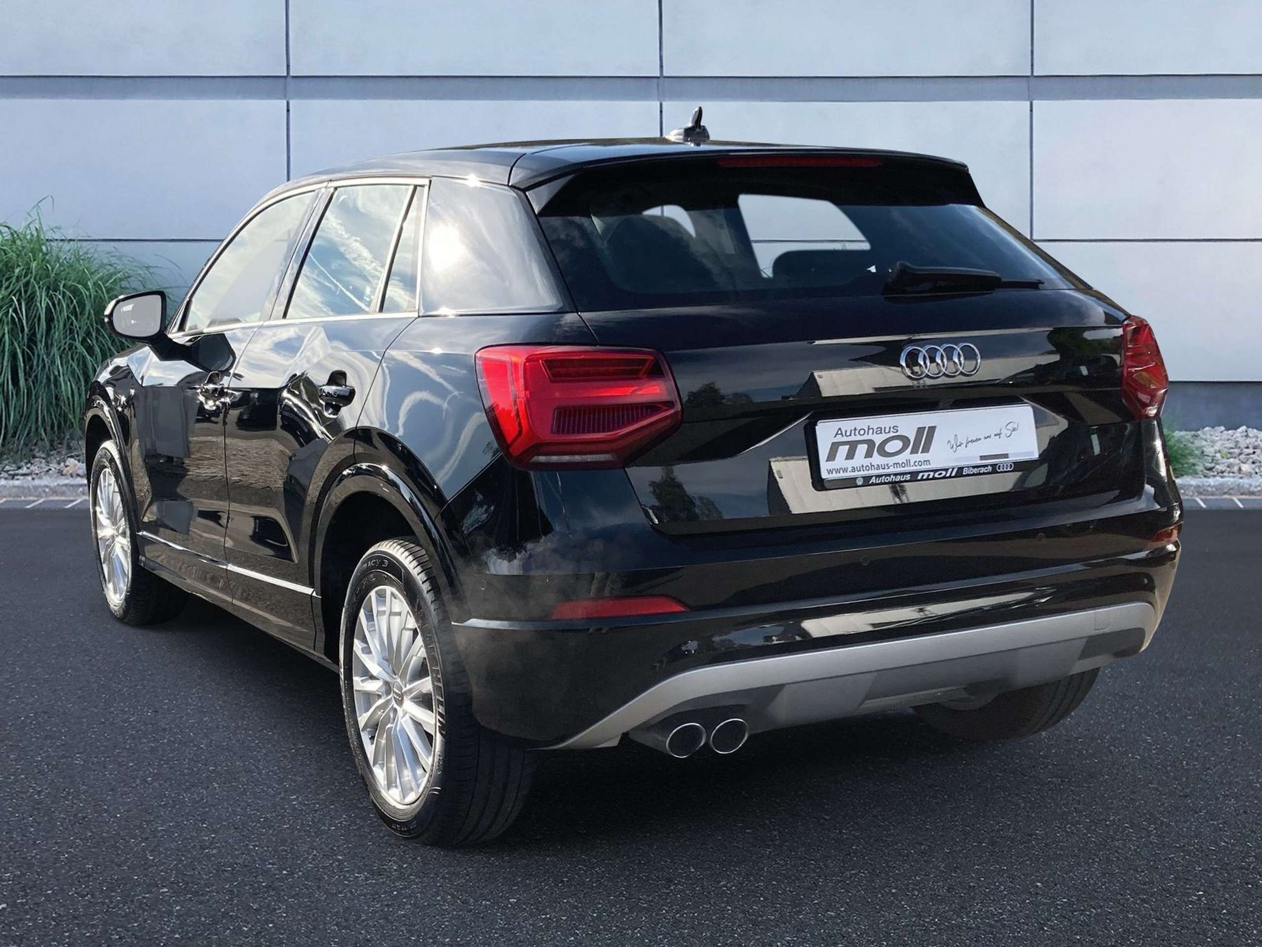 Audi - Q2