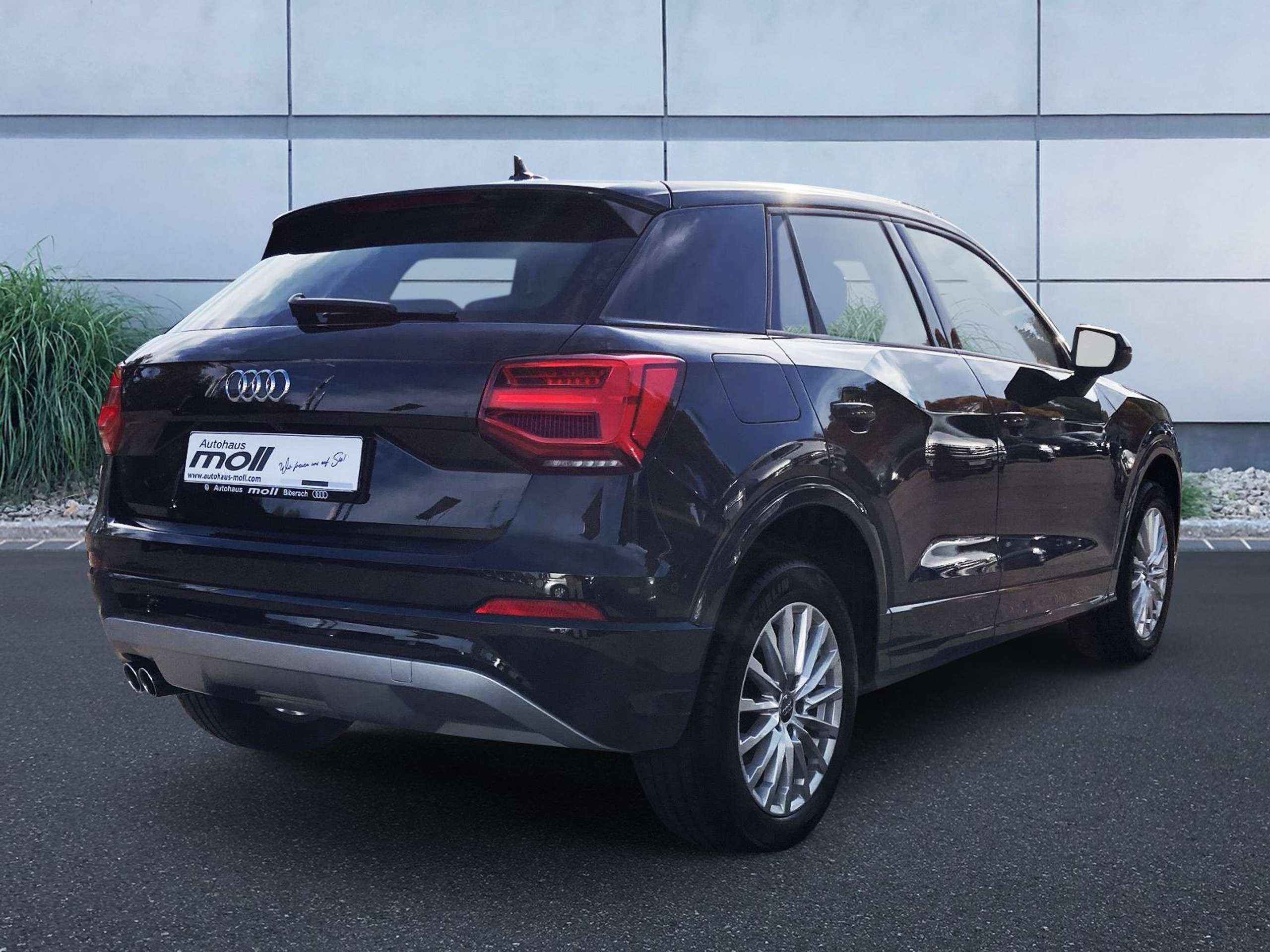 Audi - Q2