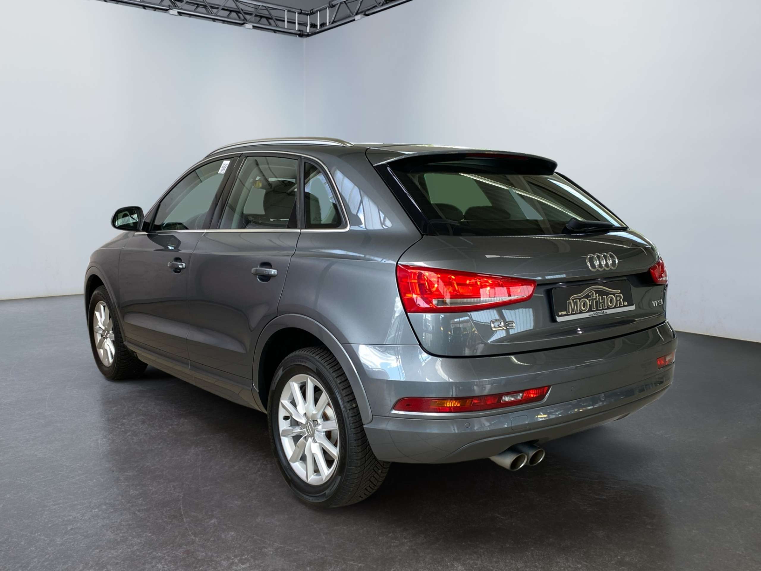 Audi - Q3