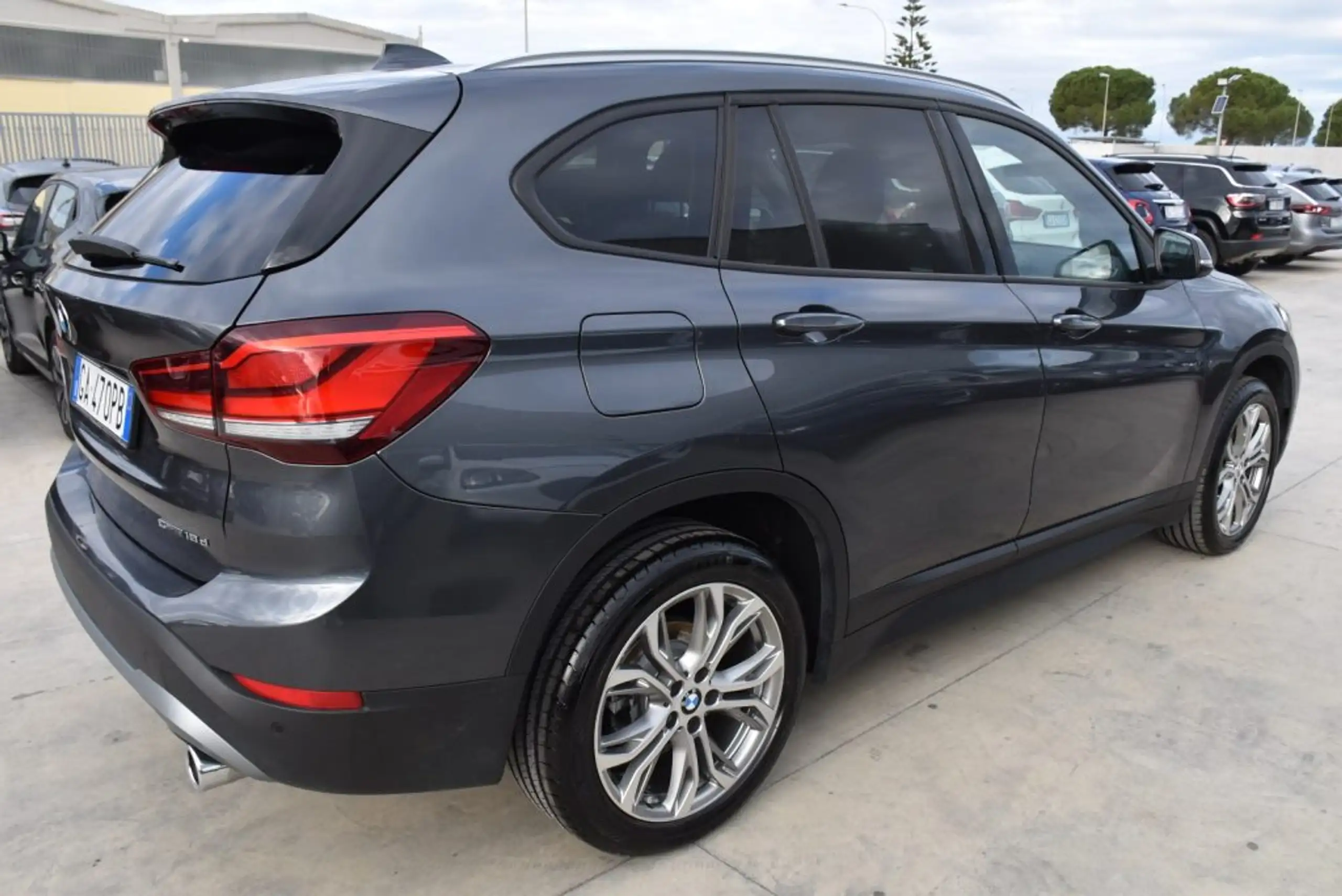 BMW - X1