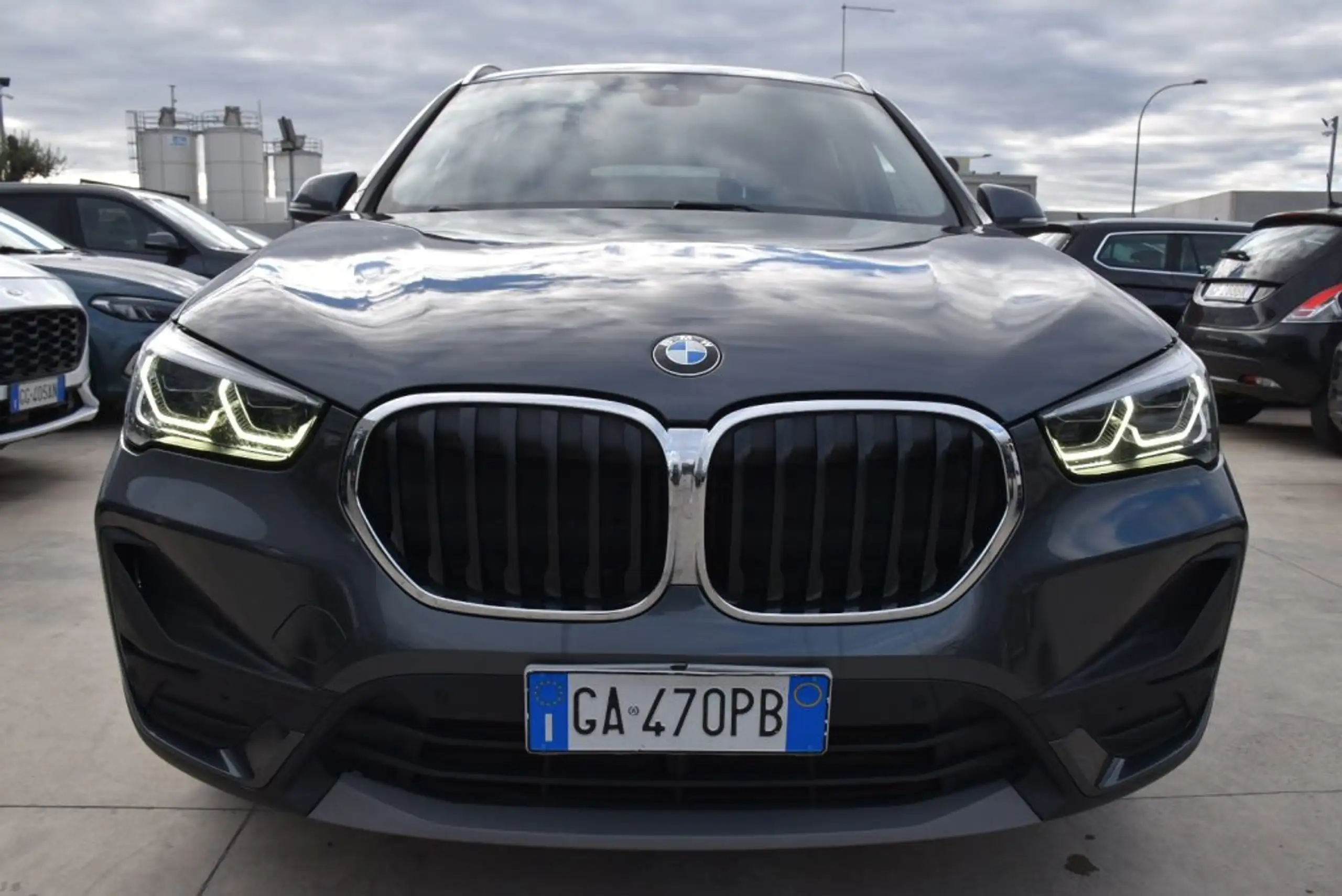 BMW - X1