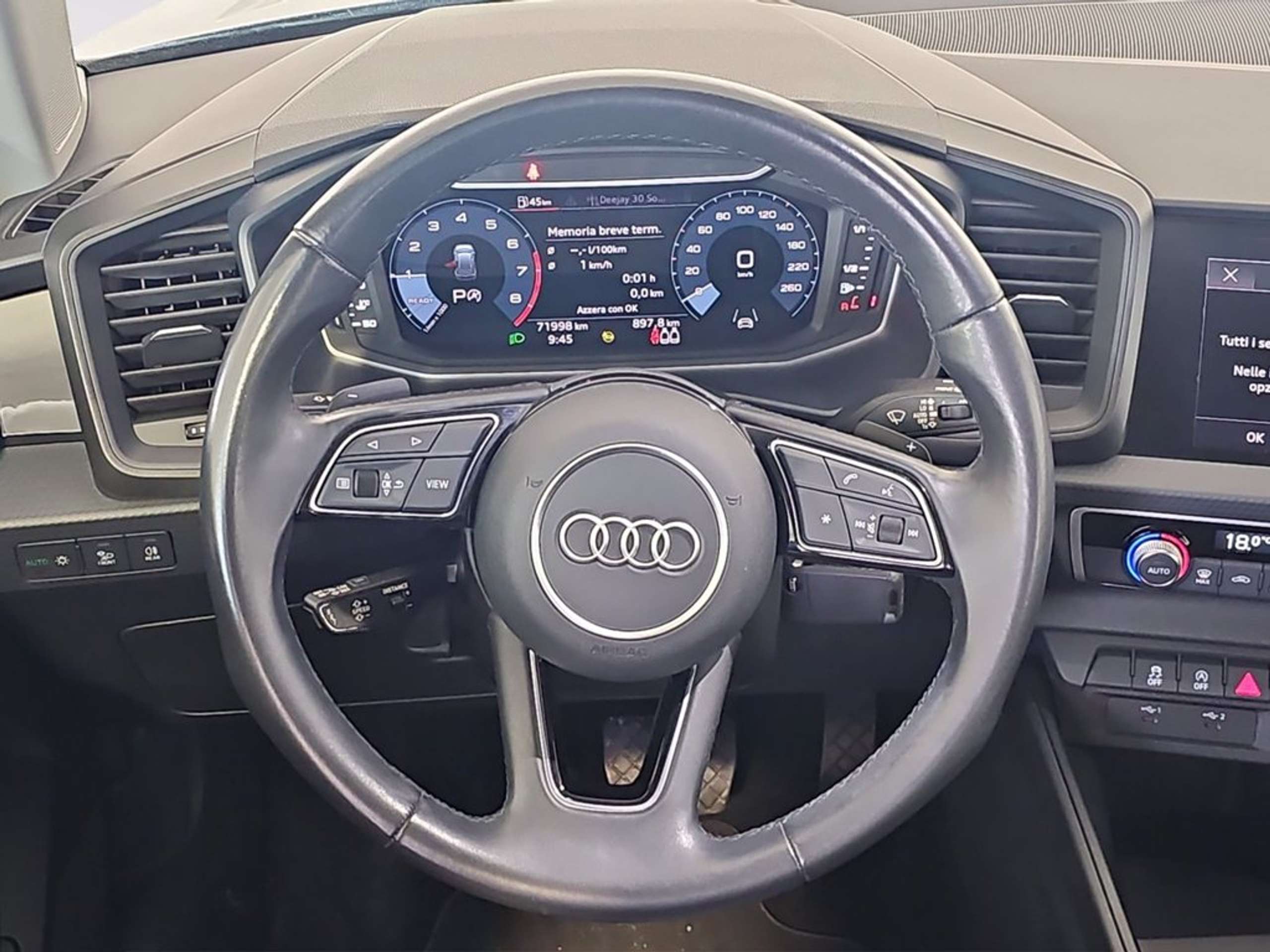 Audi - A1