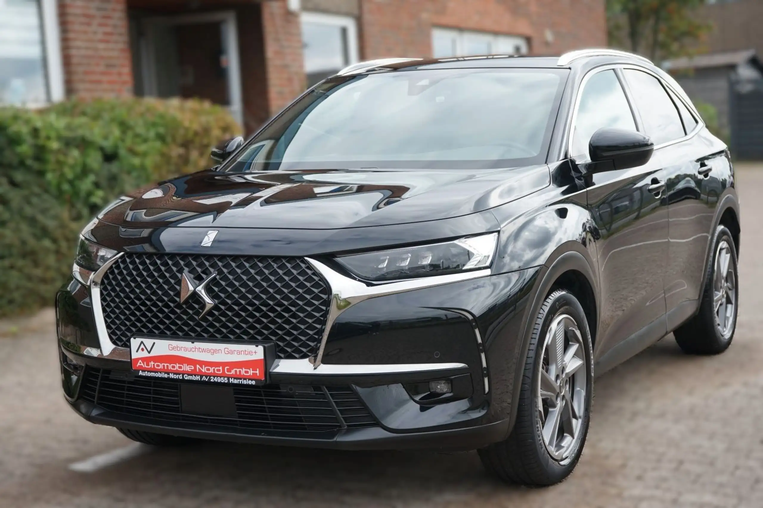 DS Automobiles - DS 7 Crossback