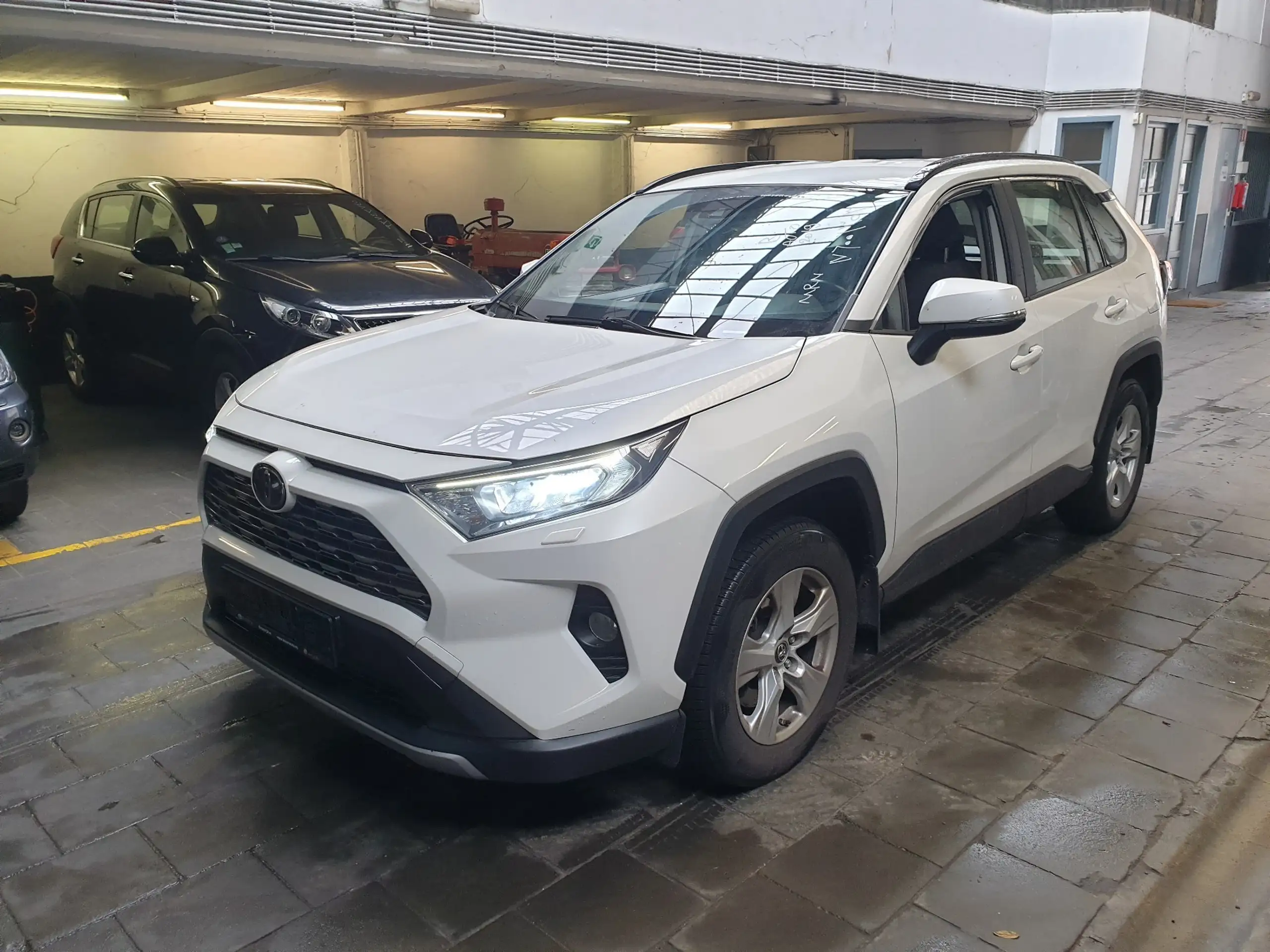 Toyota - RAV 4