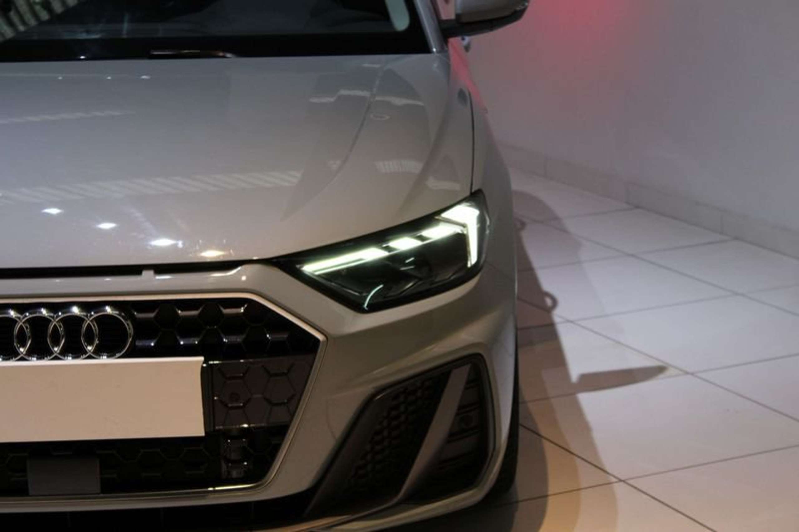 Audi - A1