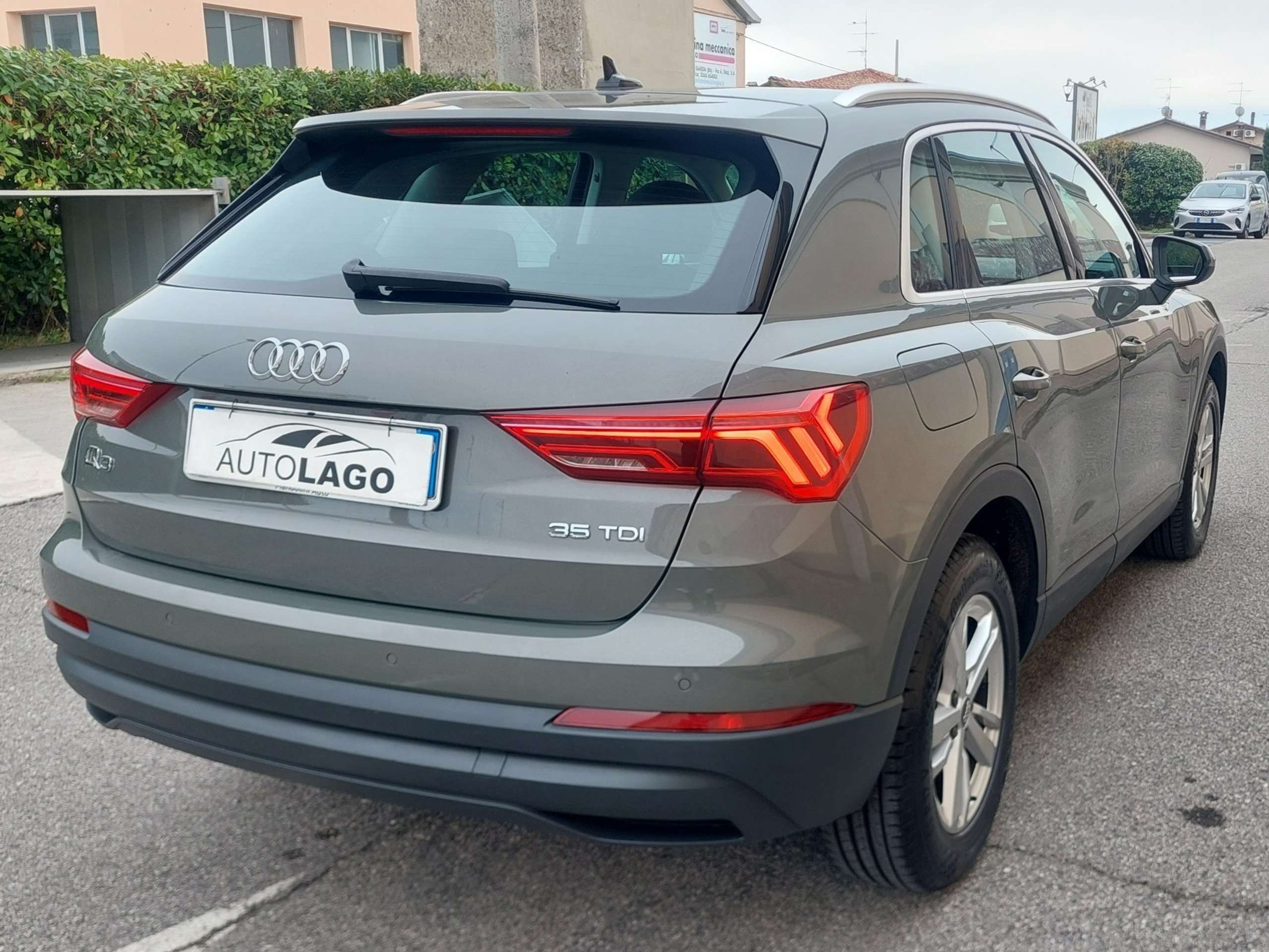 Audi - Q3