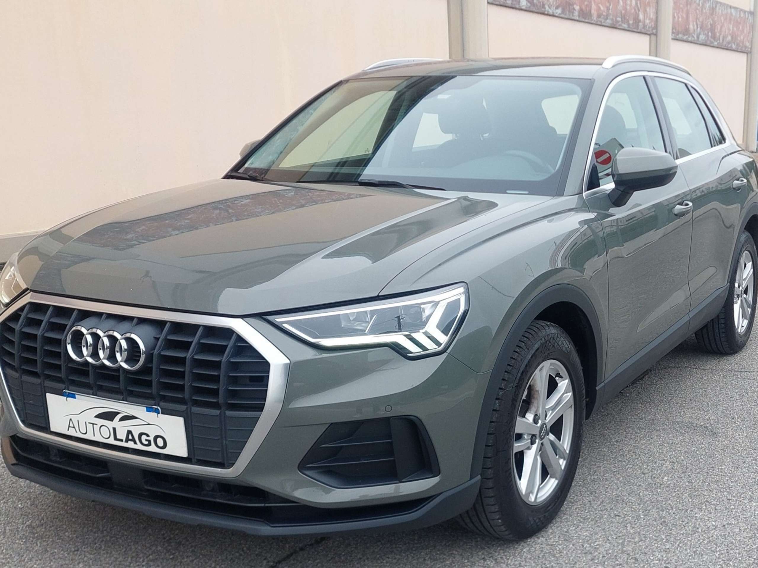 Audi - Q3