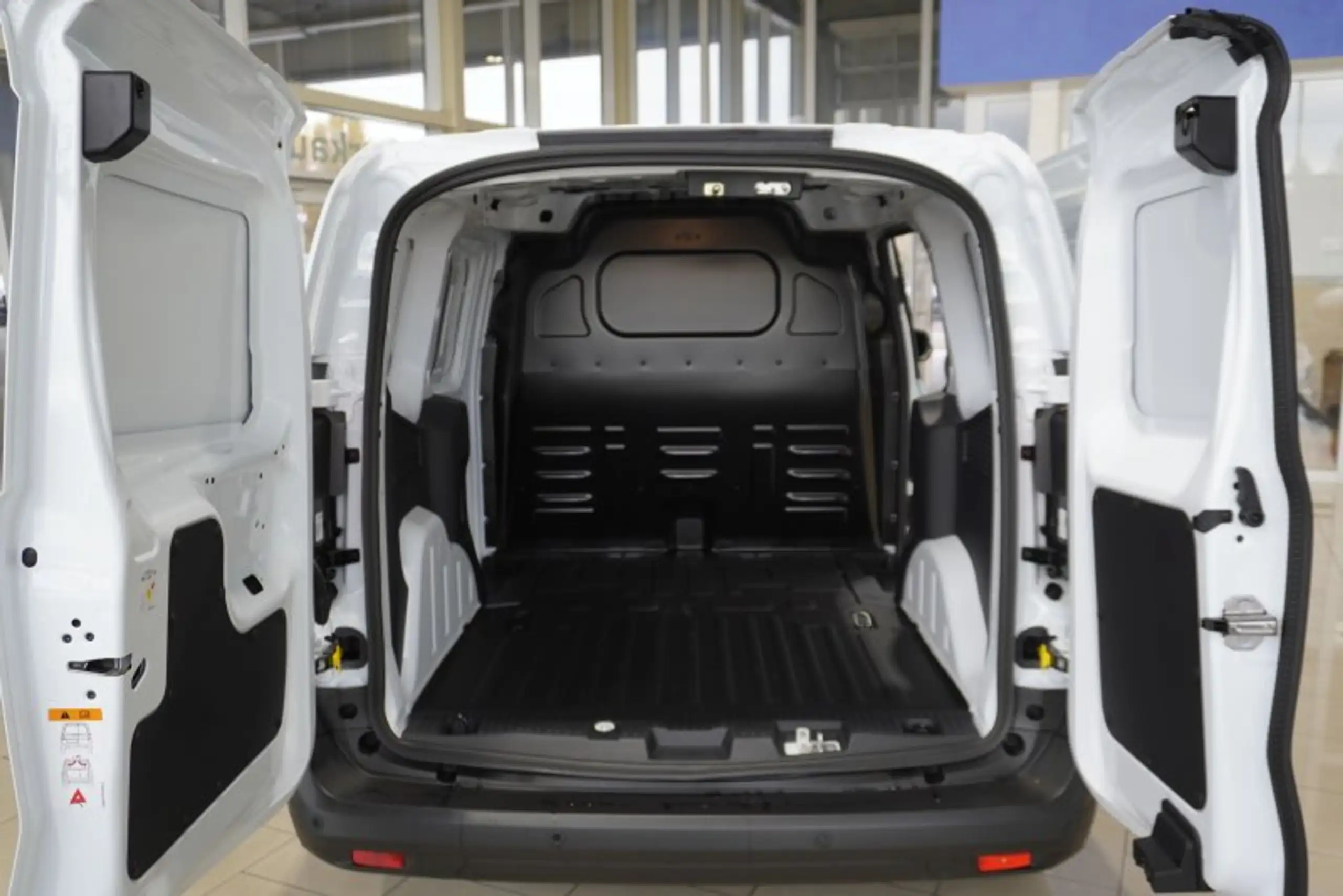 Ford - Transit Courier