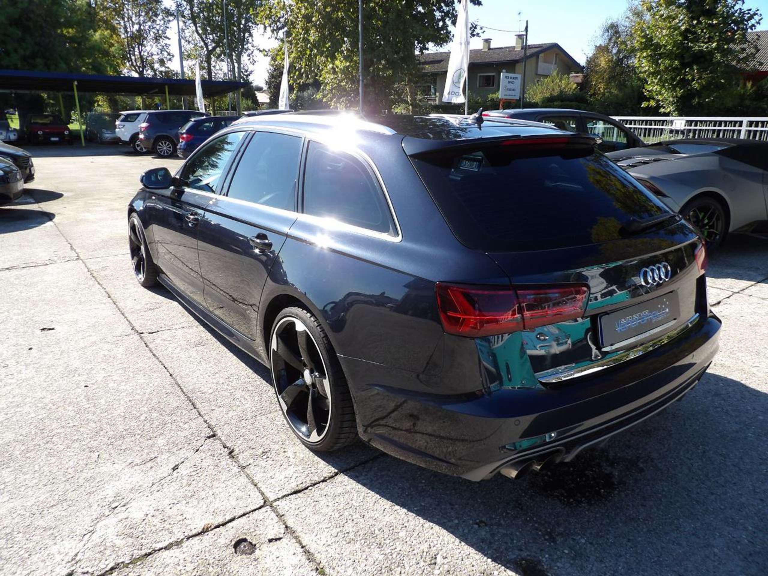 Audi - A6