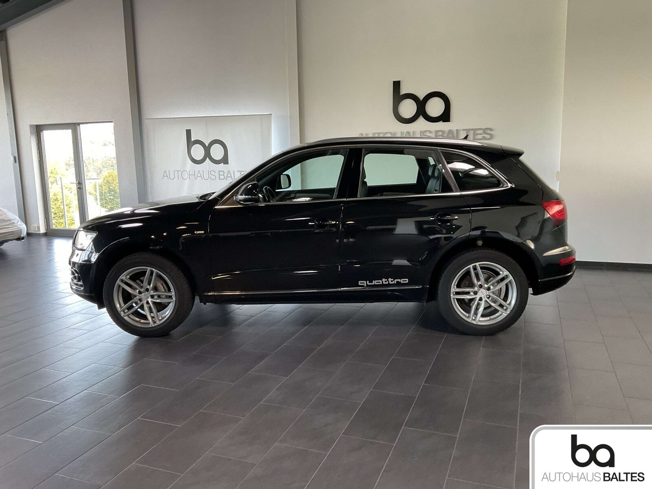 Audi - Q5