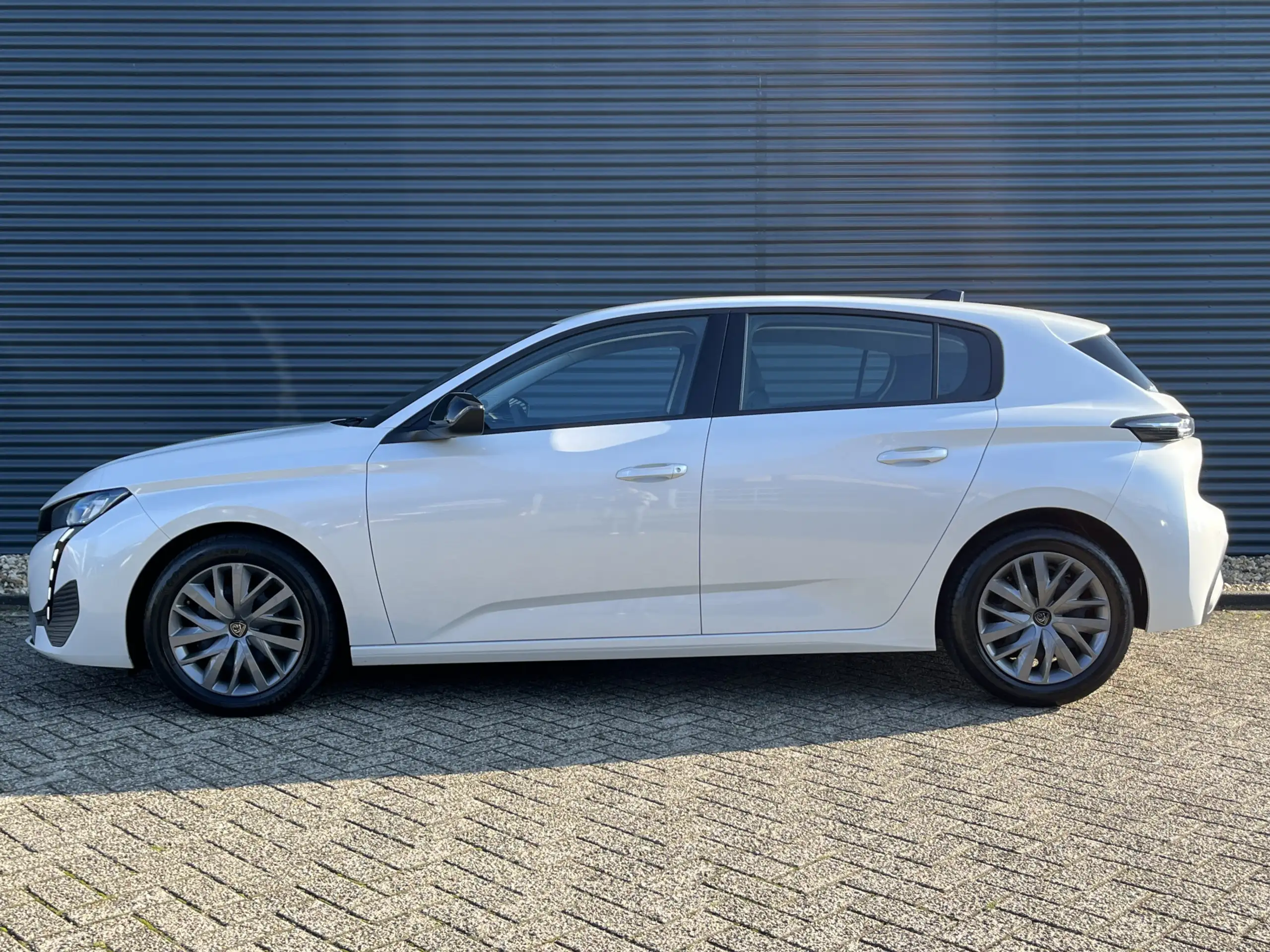 Peugeot - 308