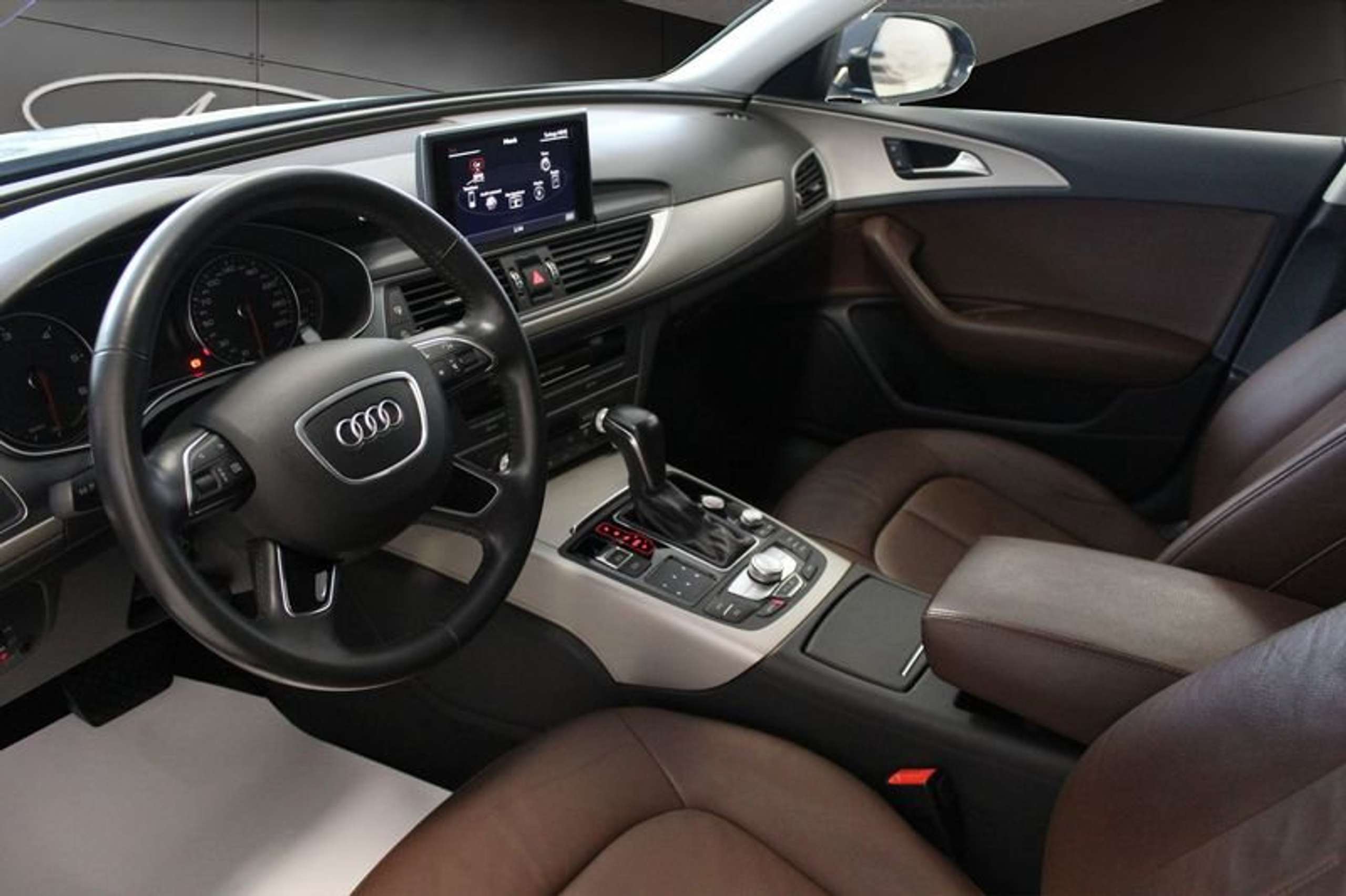 Audi - A6