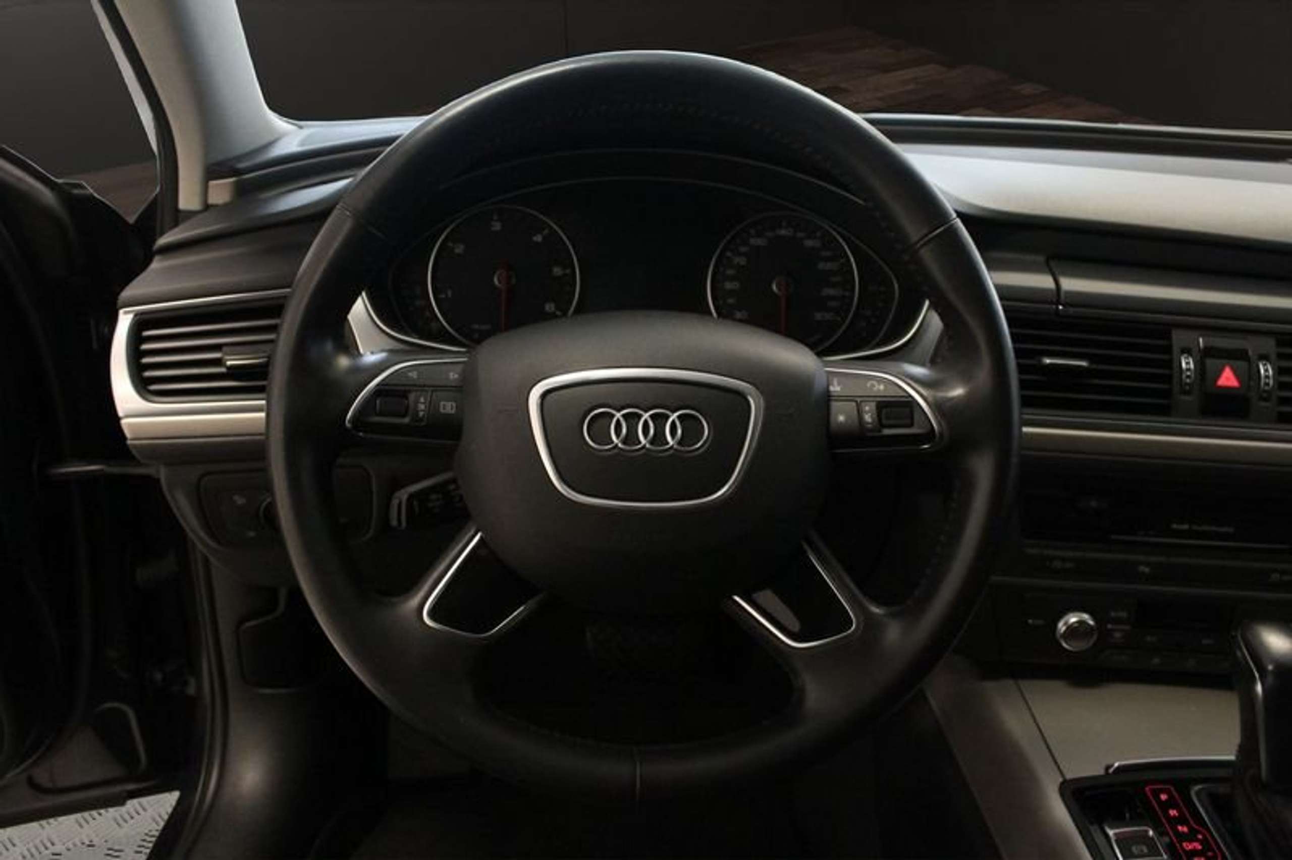 Audi - A6