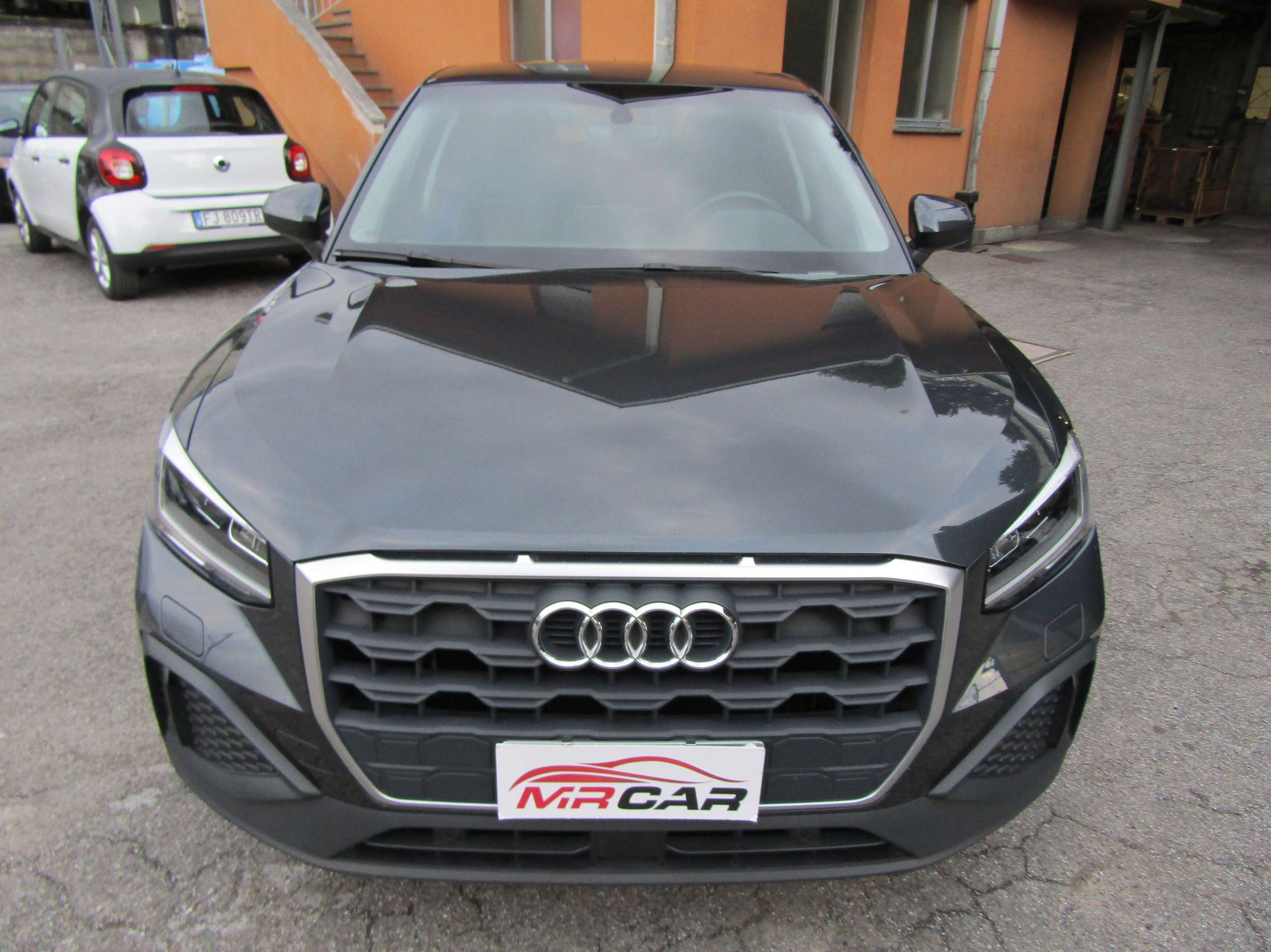 Audi - Q2