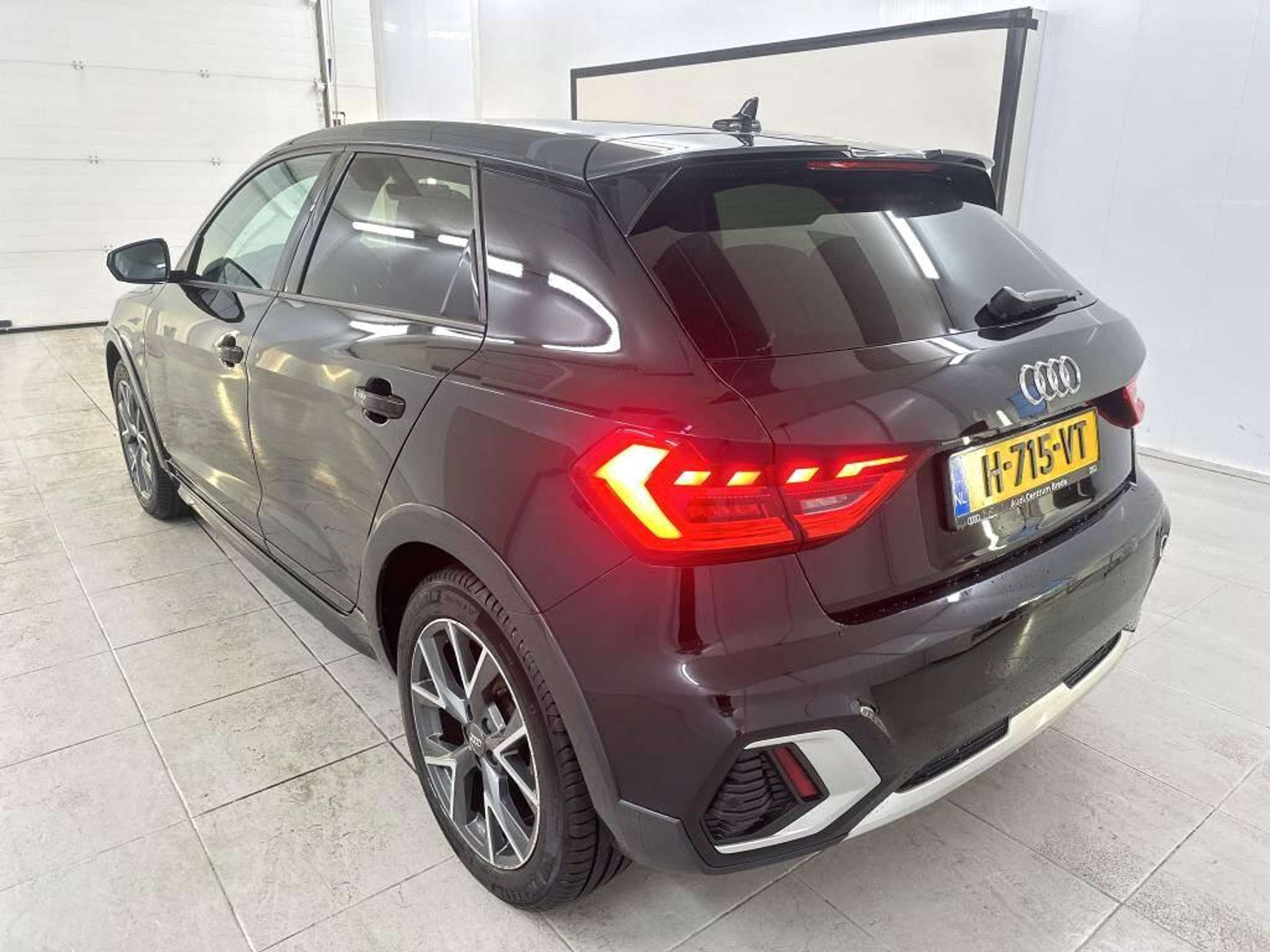 Audi - A1