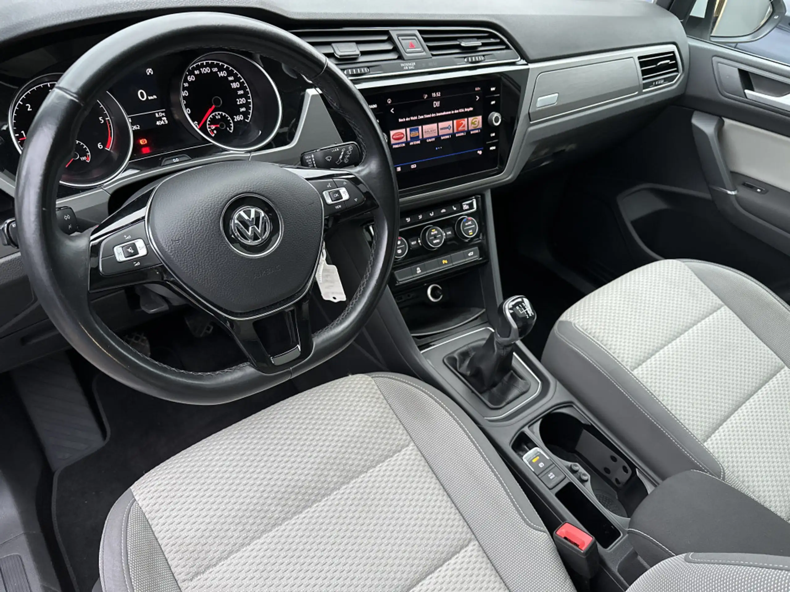 Volkswagen - Touran