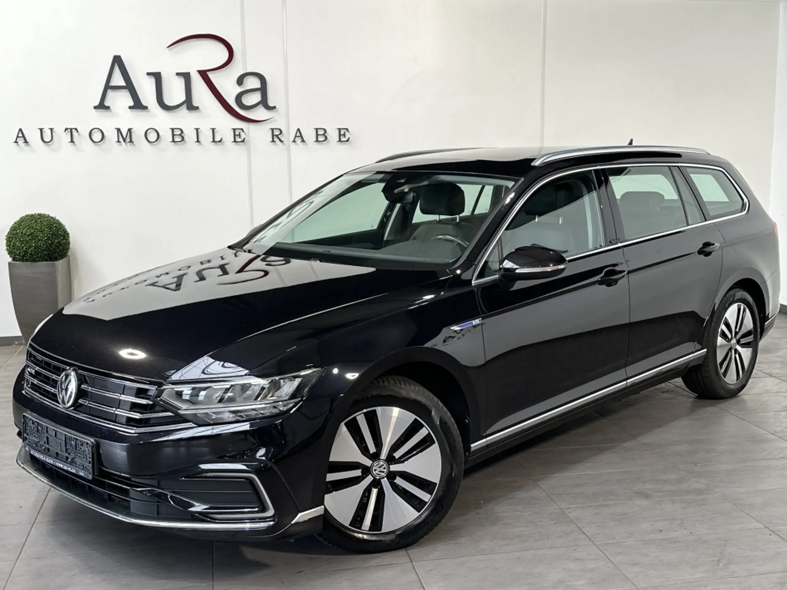 Volkswagen - Passat