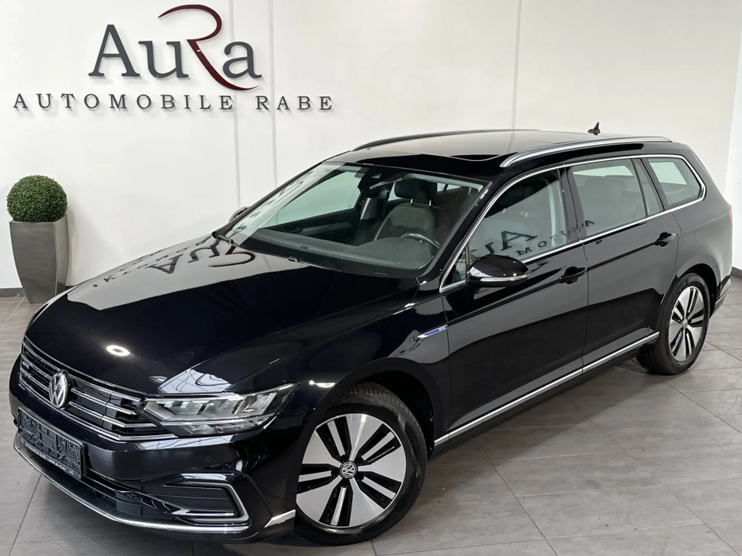 Volkswagen - Passat