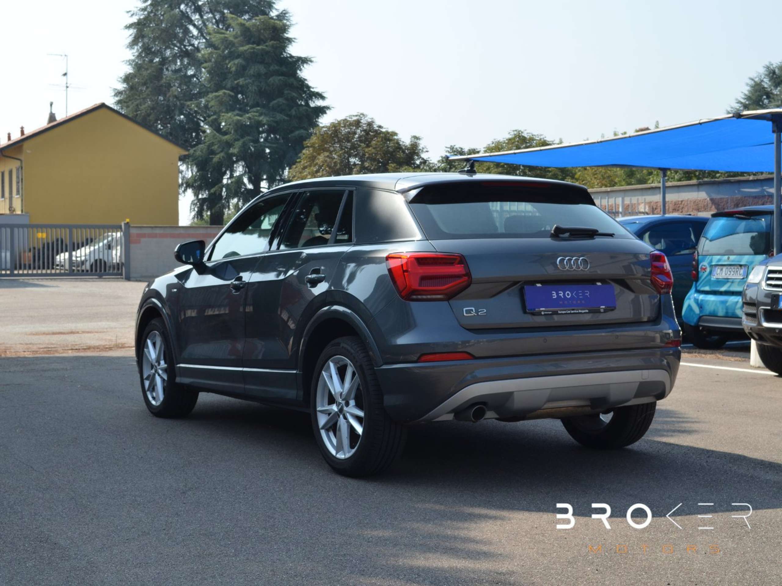 Audi - Q2