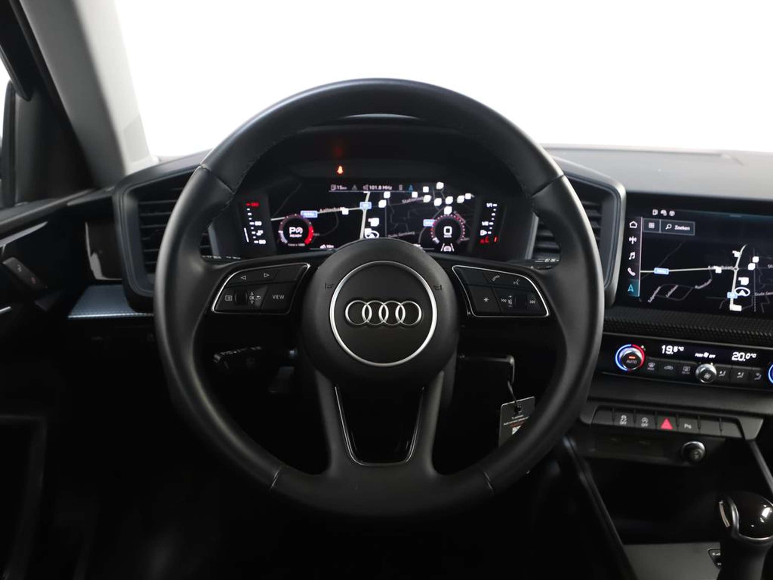 Audi - A1