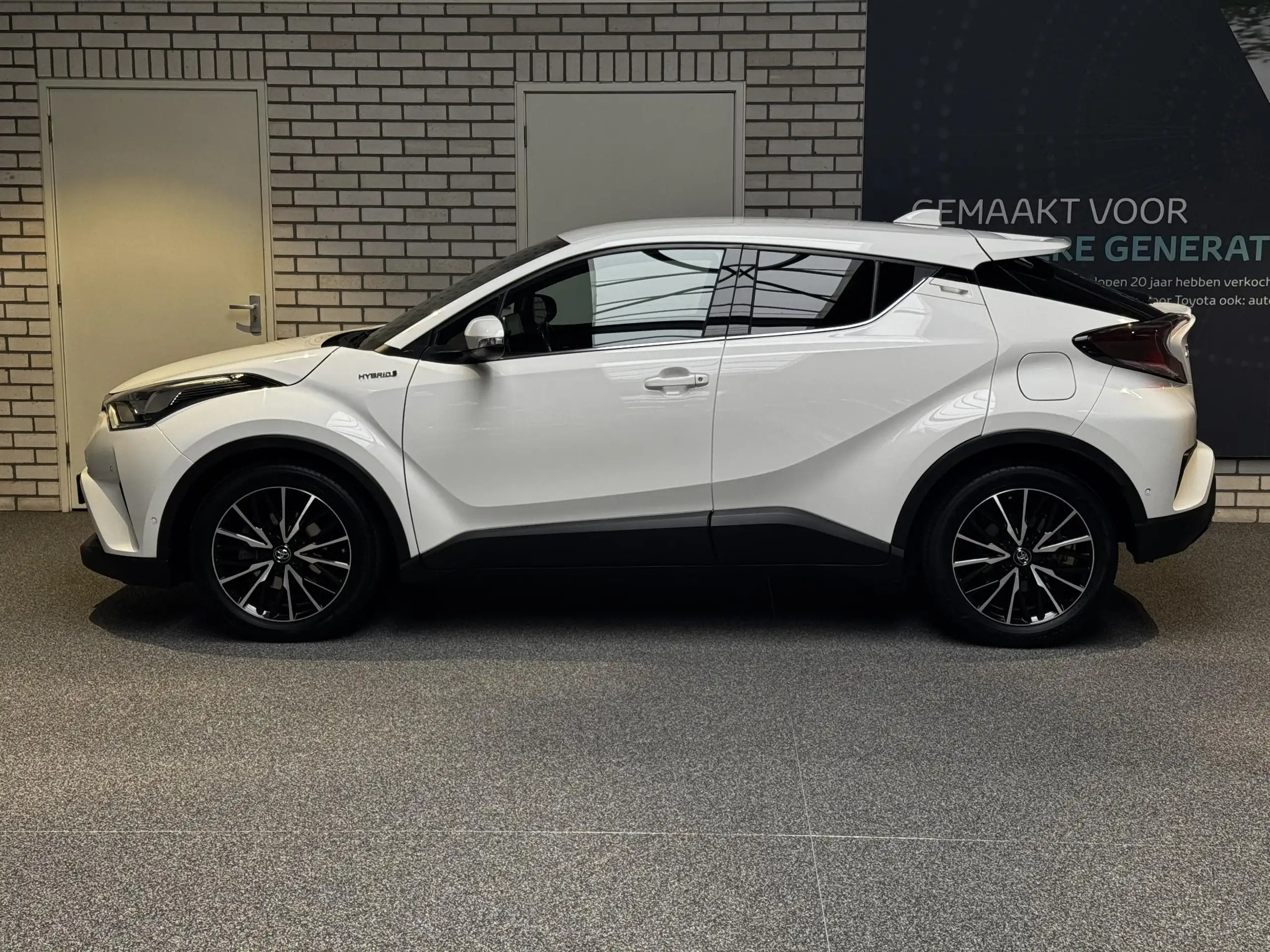 Toyota - C-HR