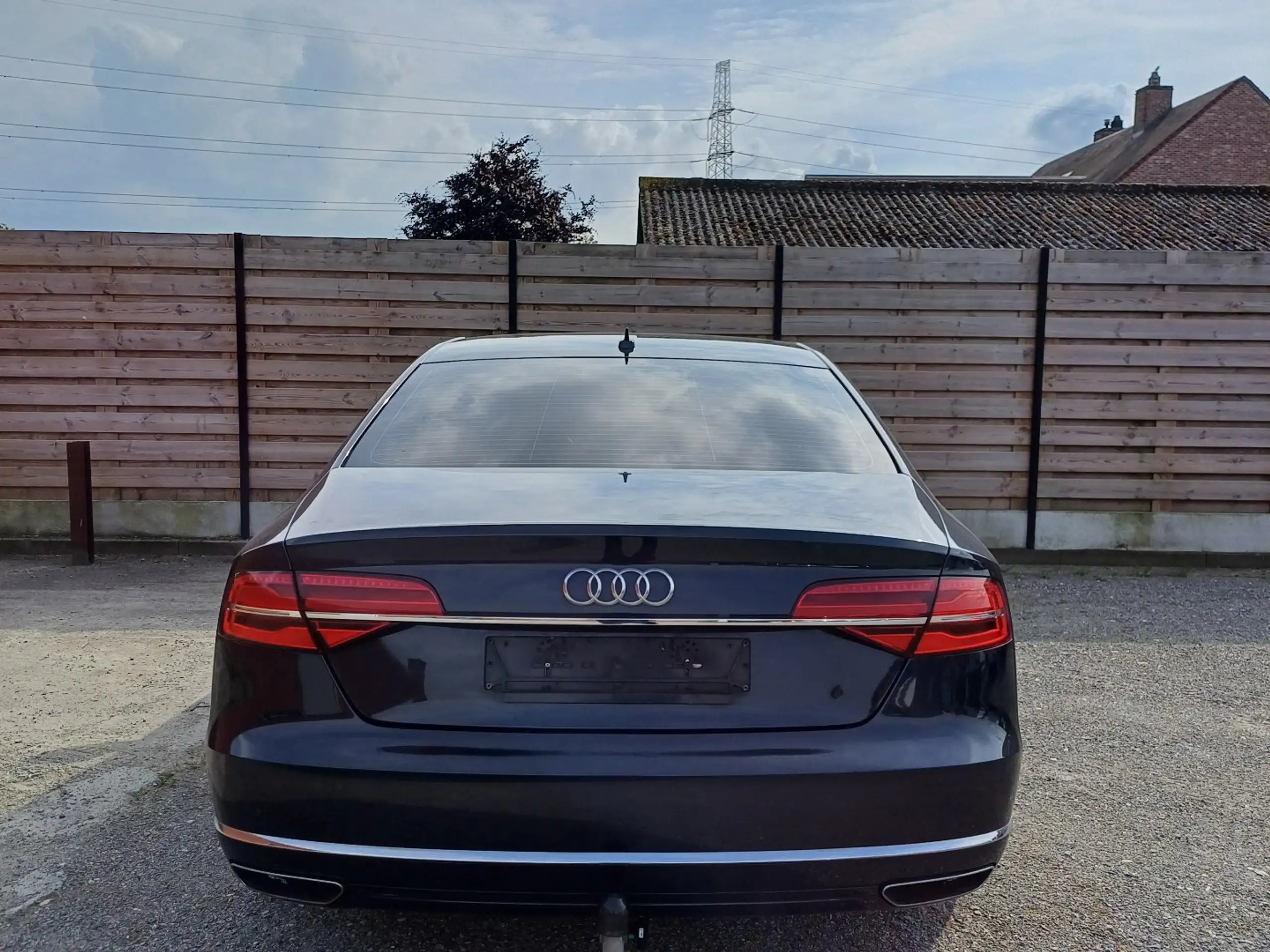 Audi - A8