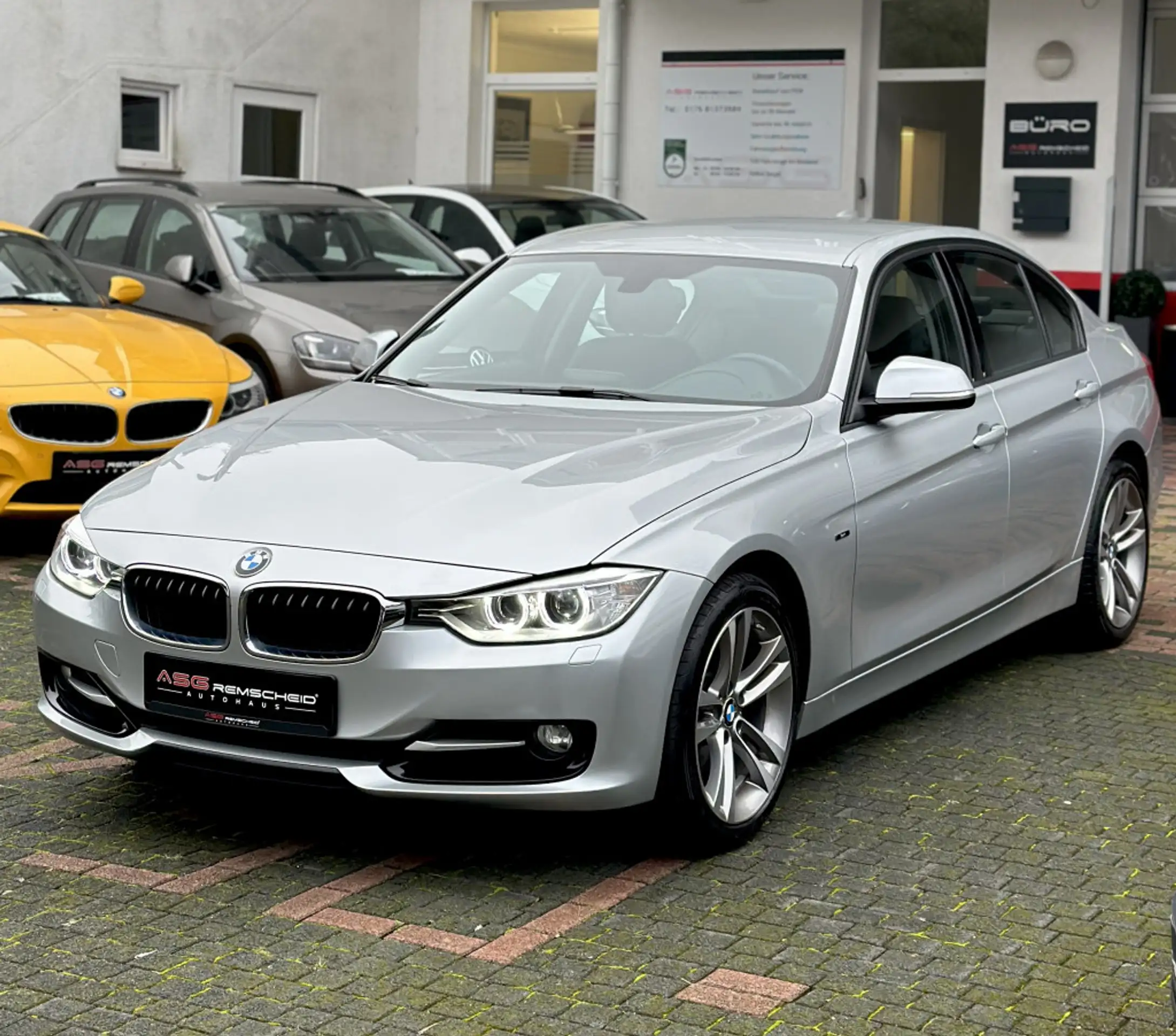 BMW 328 2014