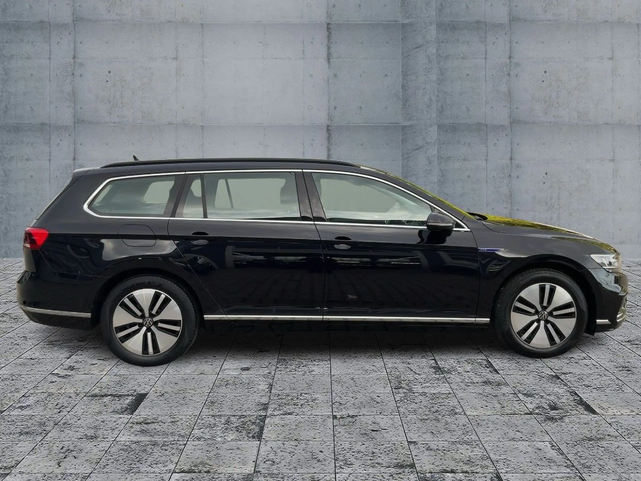 Volkswagen - Passat Variant