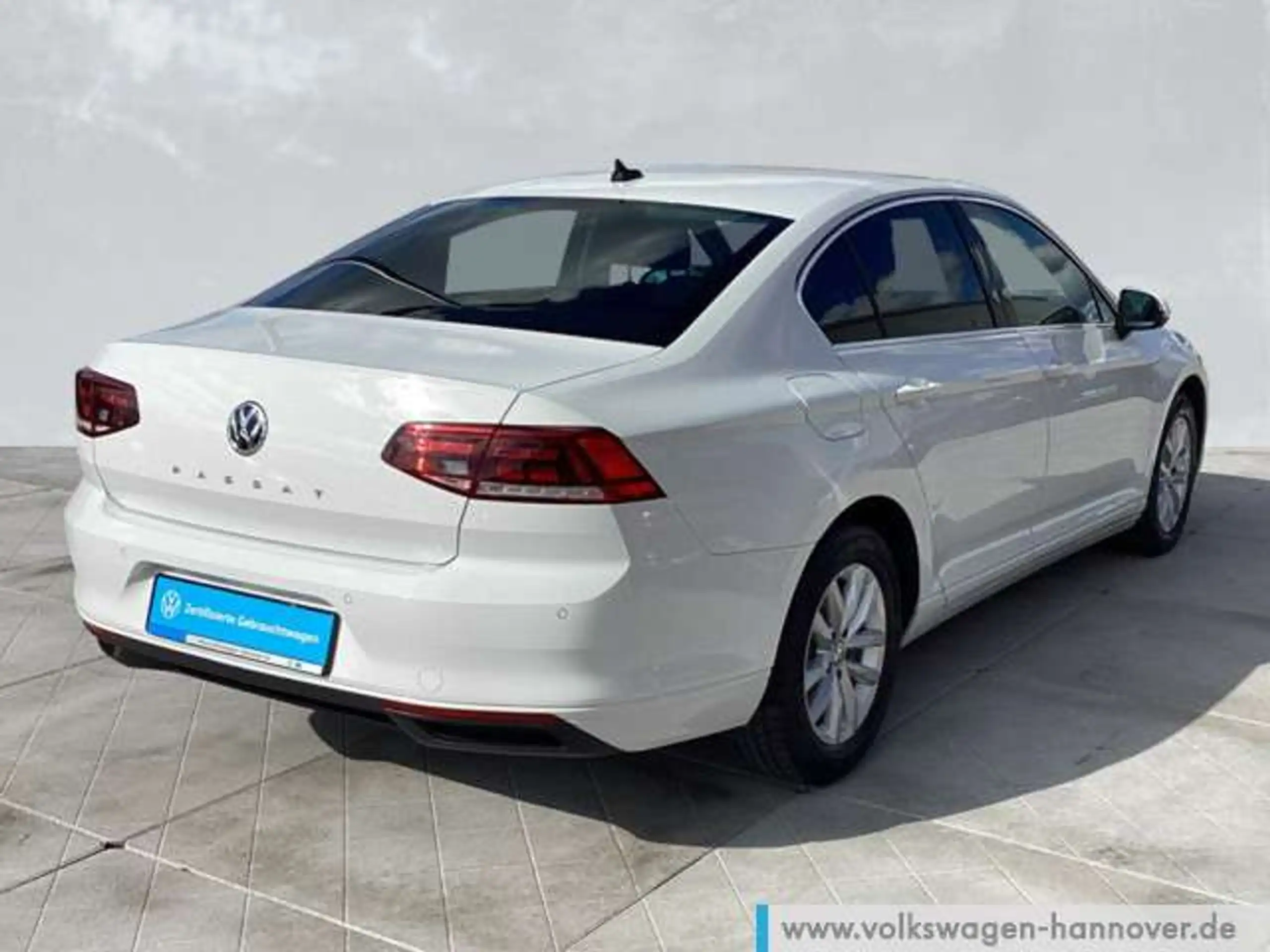 Volkswagen - Passat