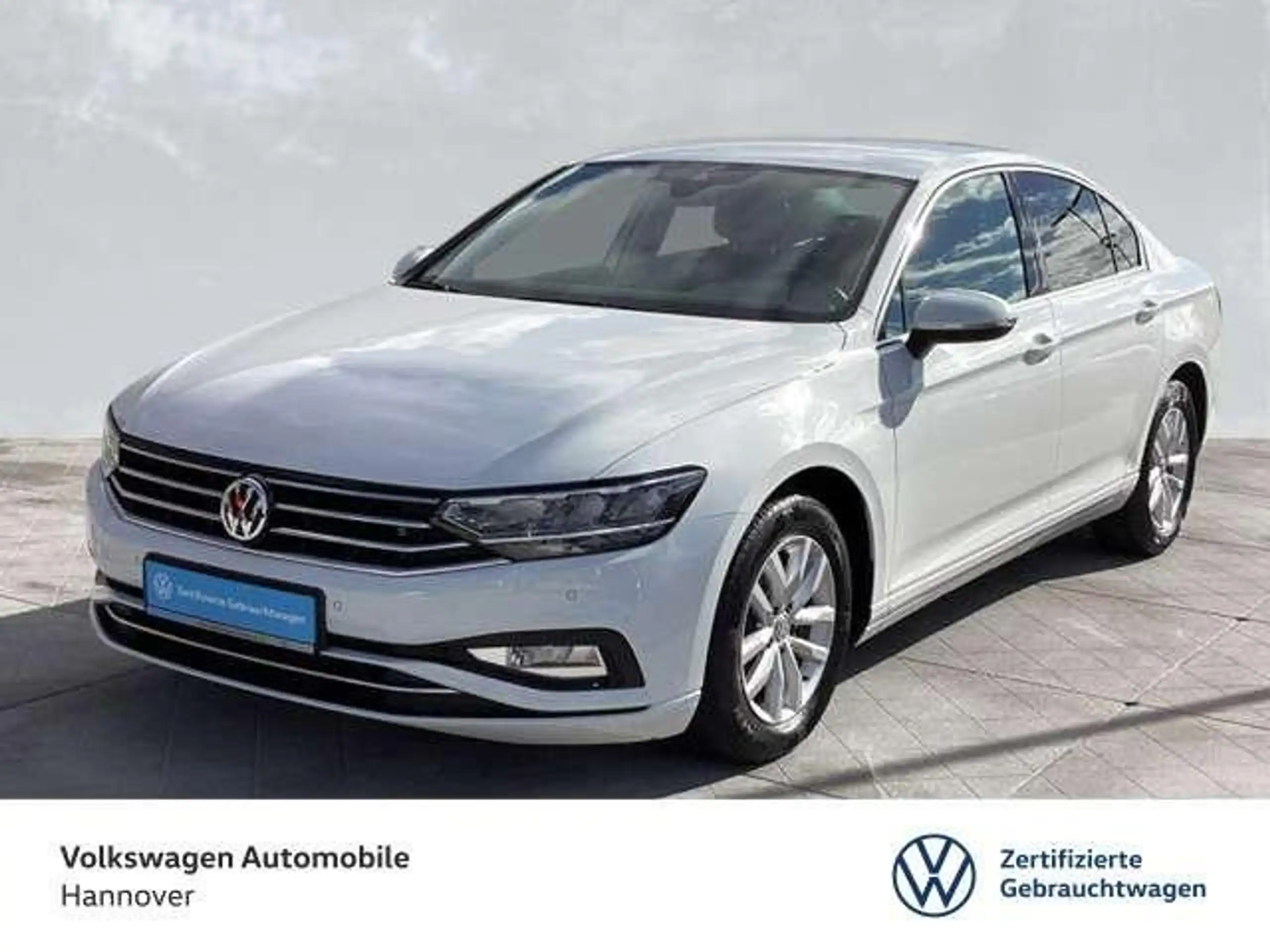 Volkswagen - Passat