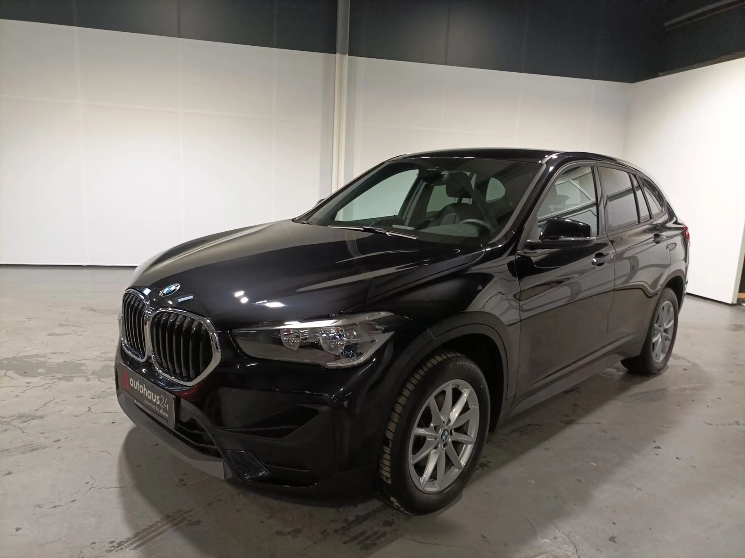 BMW - X1