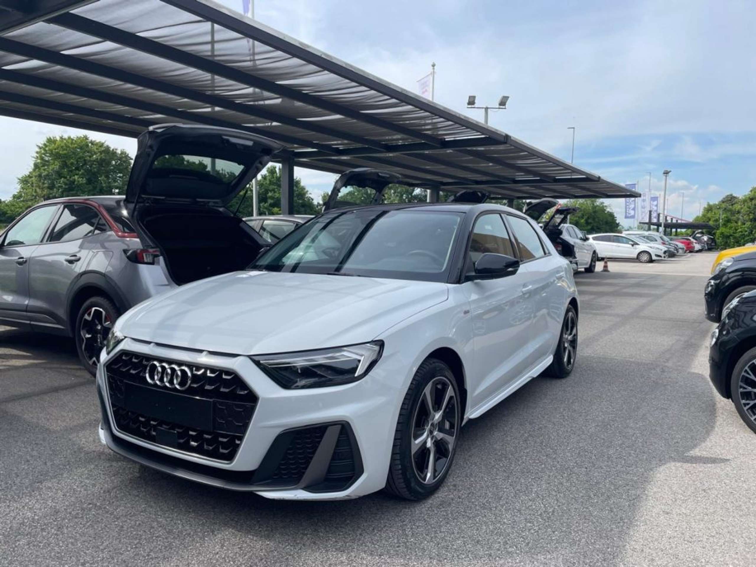 Audi - A1