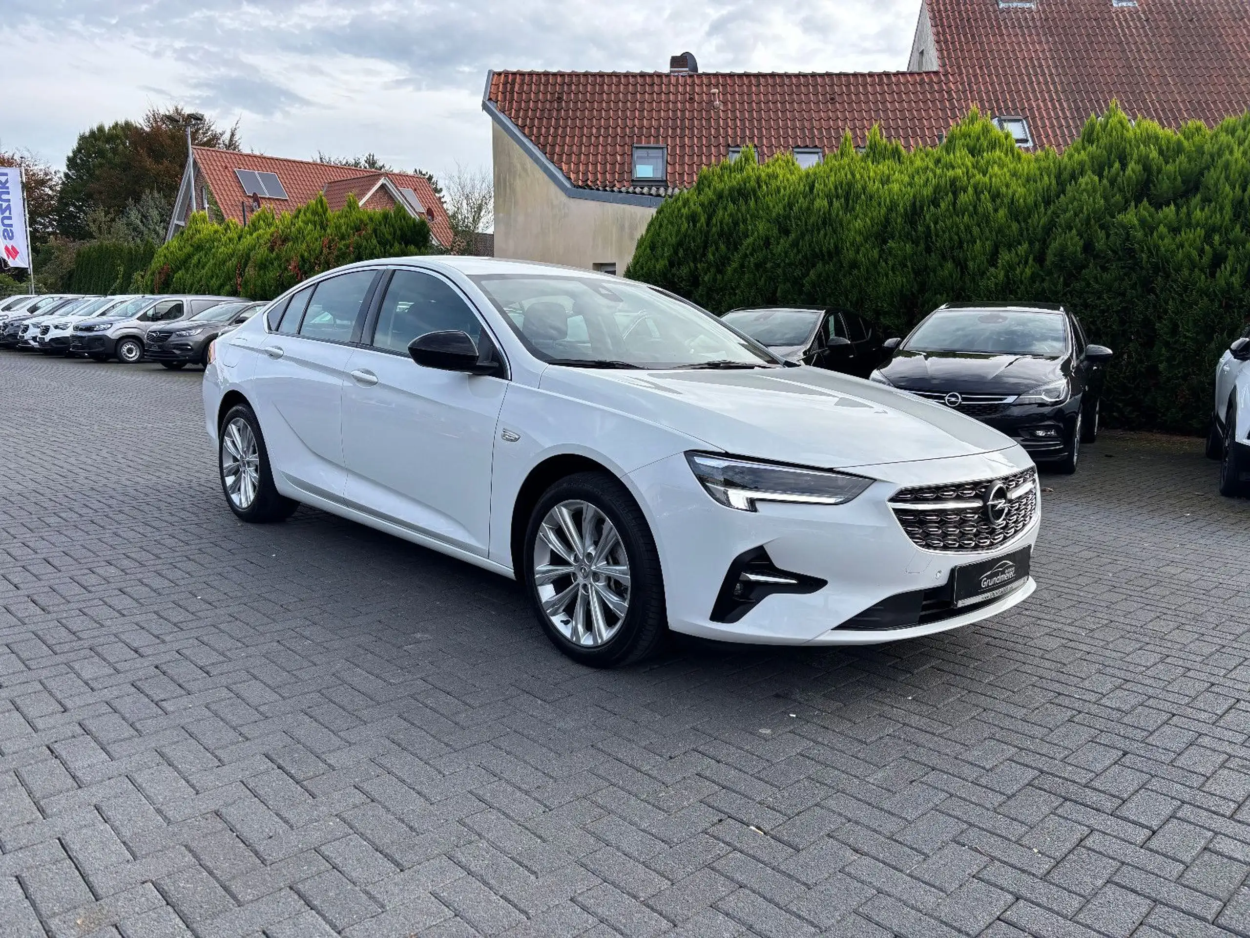 Opel - Insignia