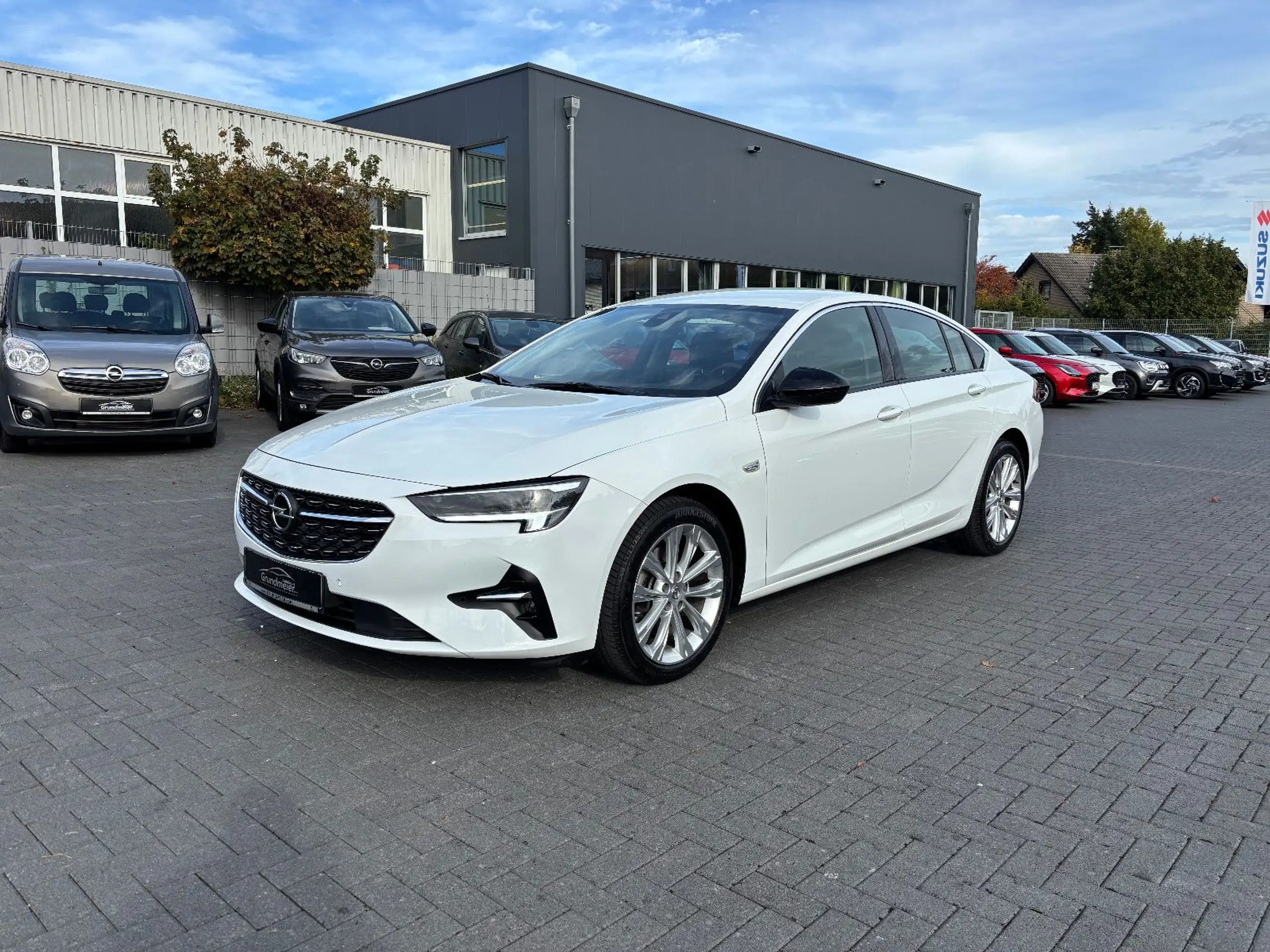 Opel - Insignia