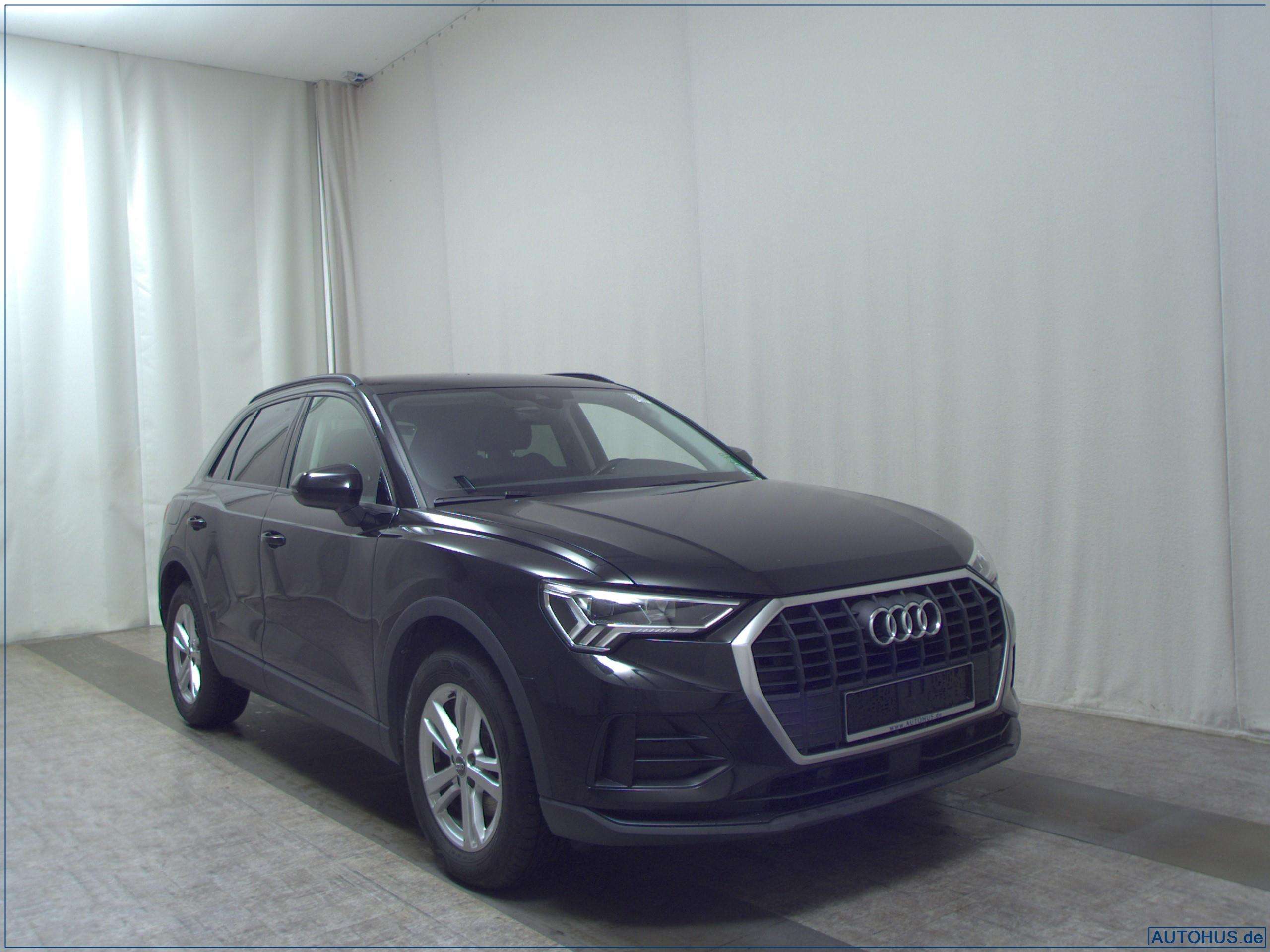 Audi - Q3