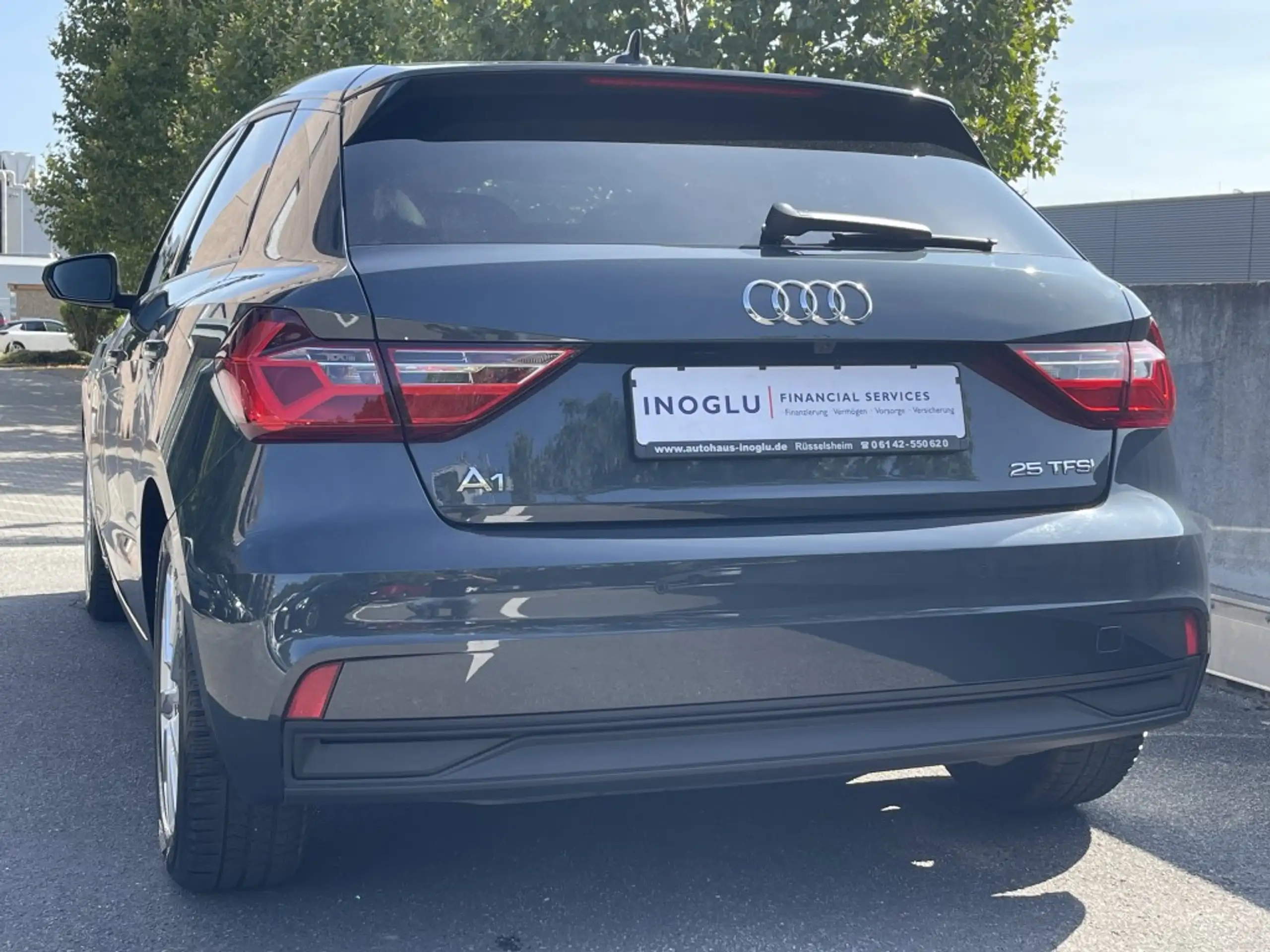 Audi - A1