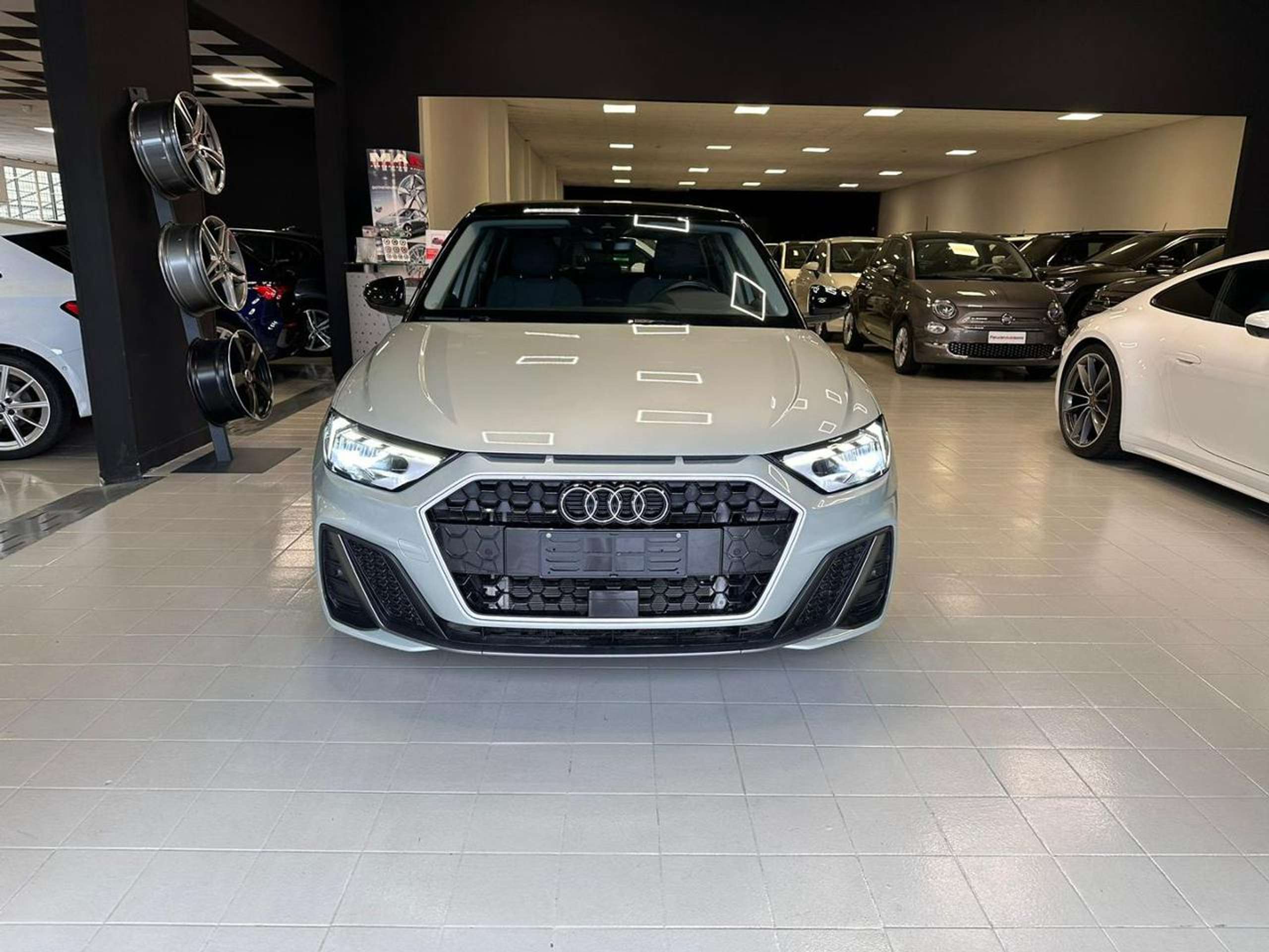 Audi - A1