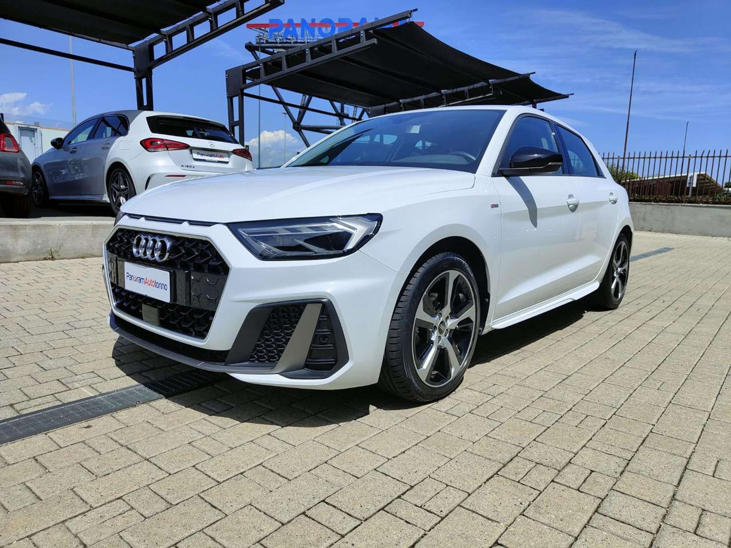 Audi - A1