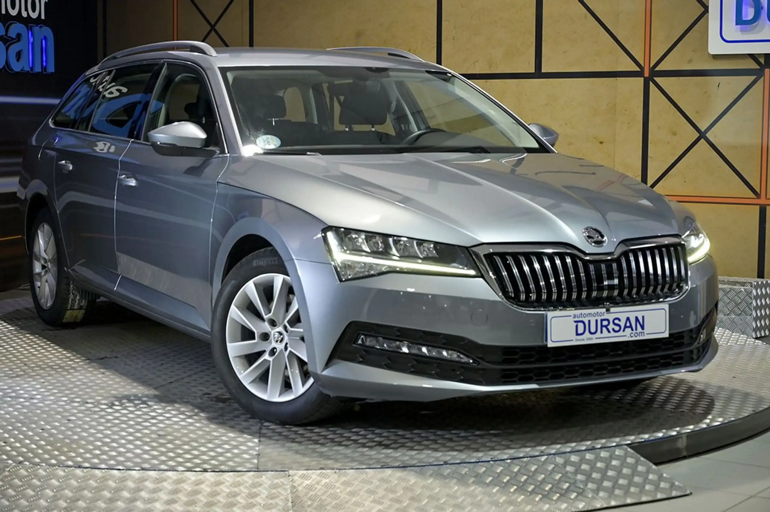 Skoda - Superb