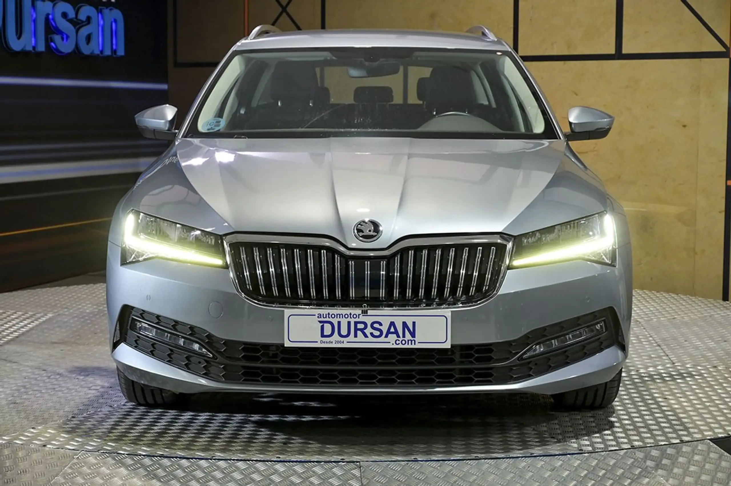 Skoda - Superb