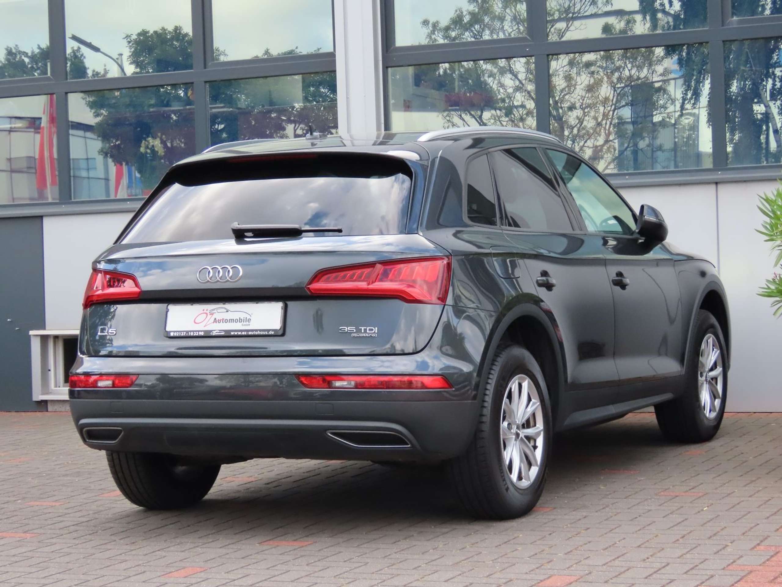 Audi - Q5