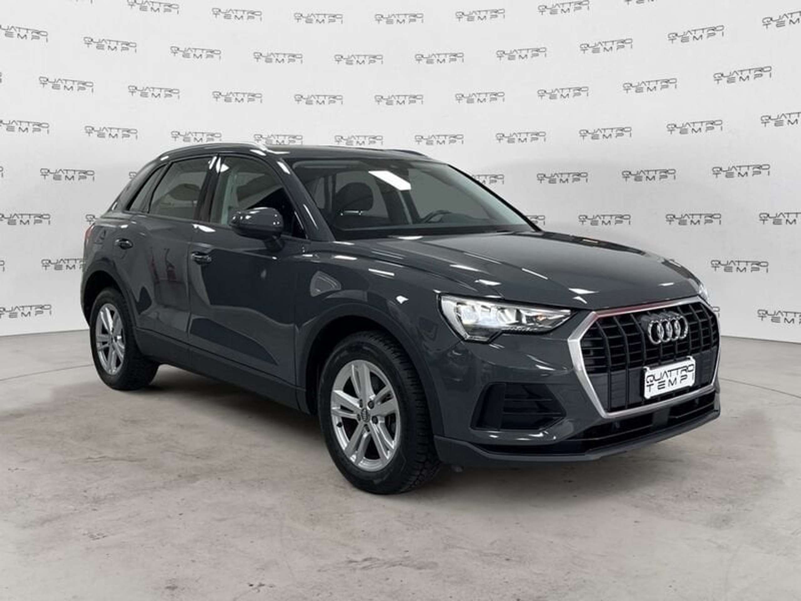 Audi - Q3